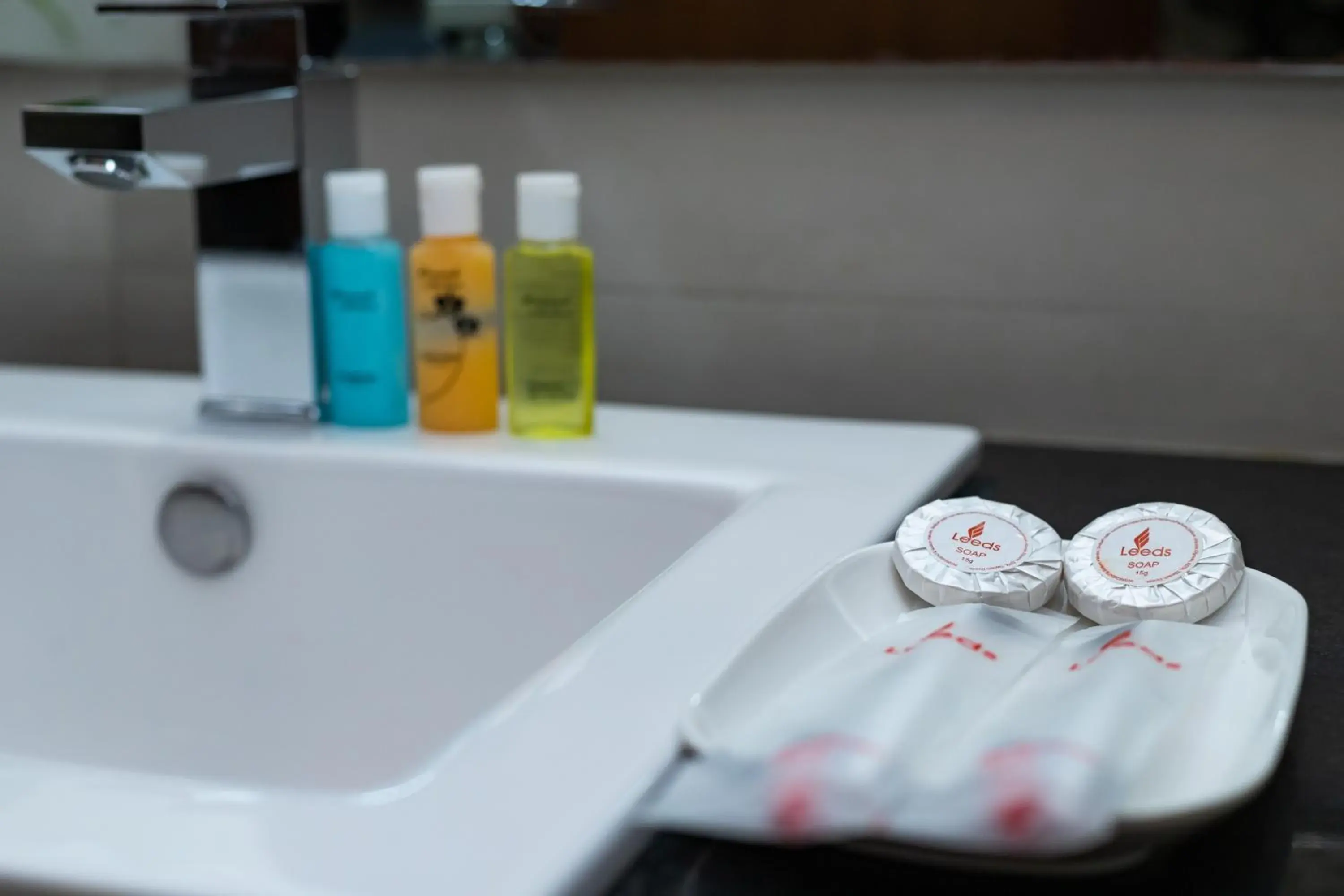 Deluxe Twin Room - single occupancy in Hotel Haven O' Ganga Deluxe Twin Room - single occupancy in Hotel Haven O' Ganga