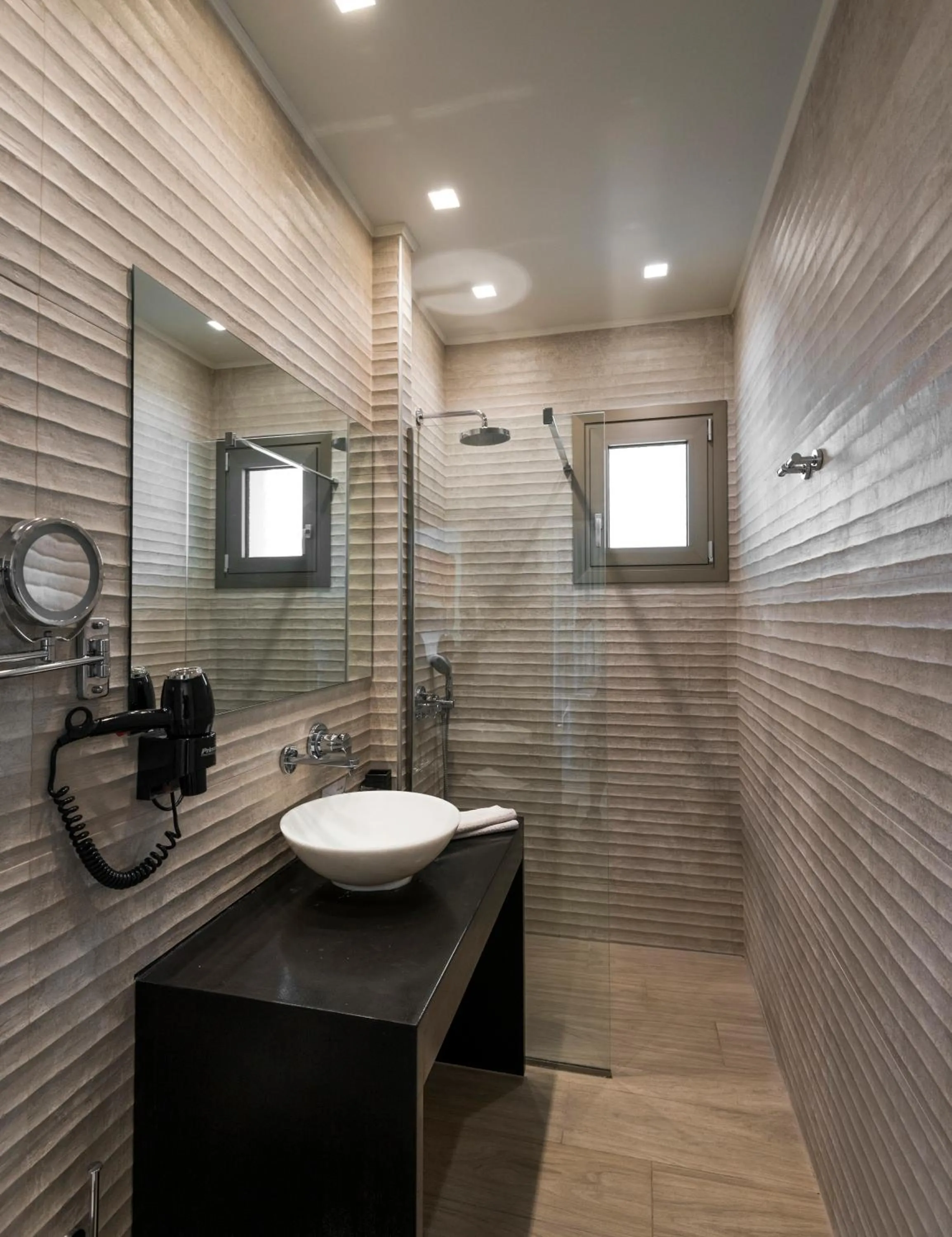 Bathroom in Prima Vista Beachfront Boutique Hotel