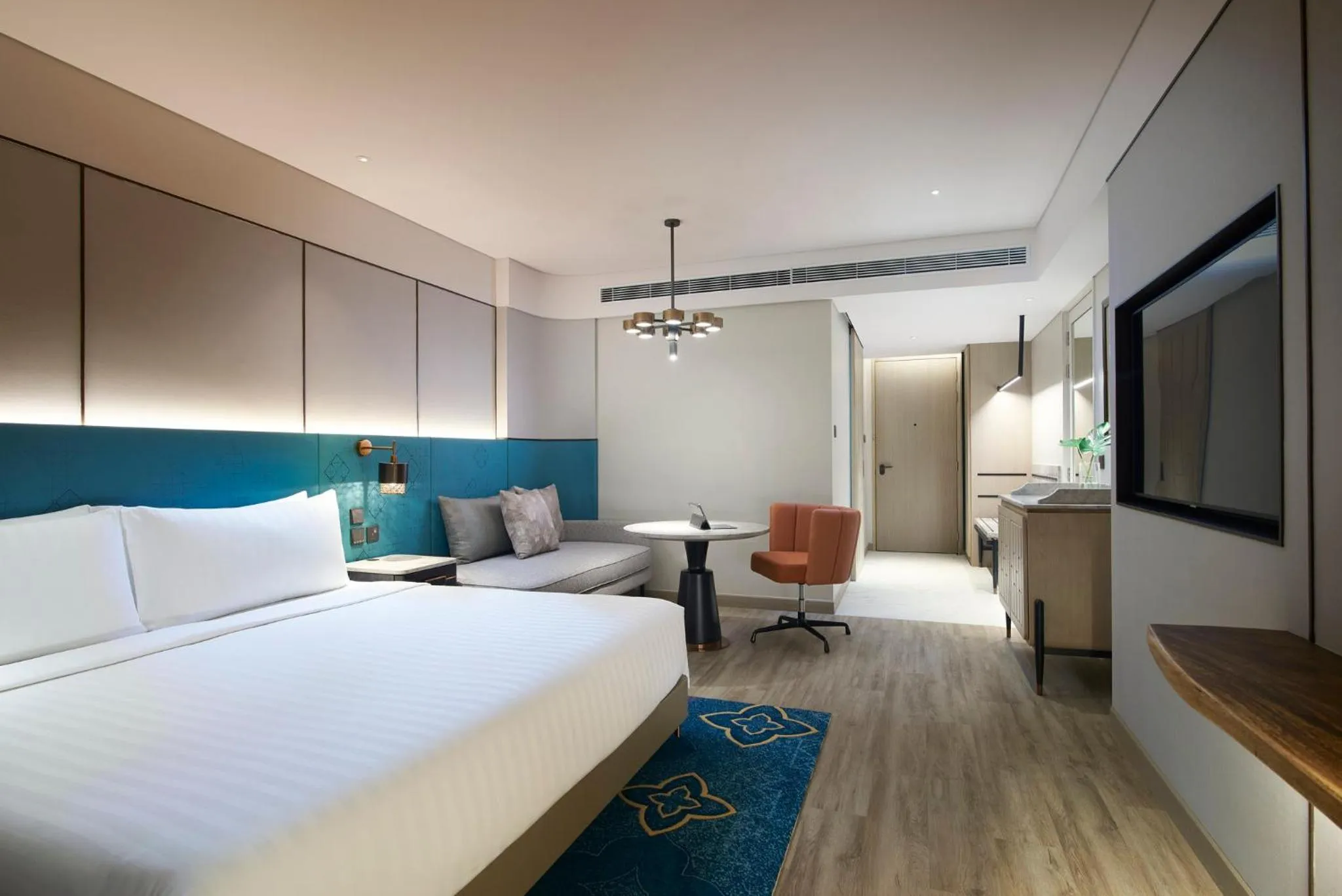 Photo of the whole room, Bed in Amari Bangkok