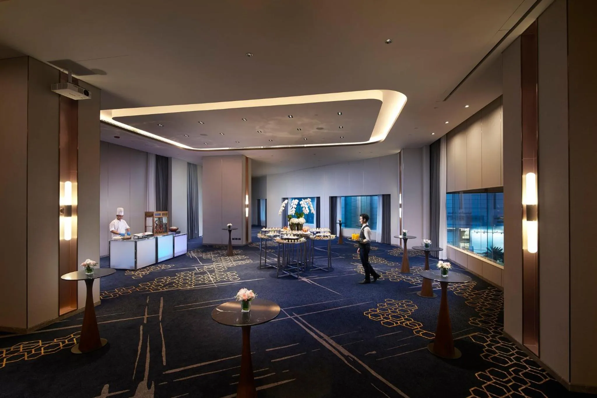 Restaurant/places to eat in Amari Bangkok