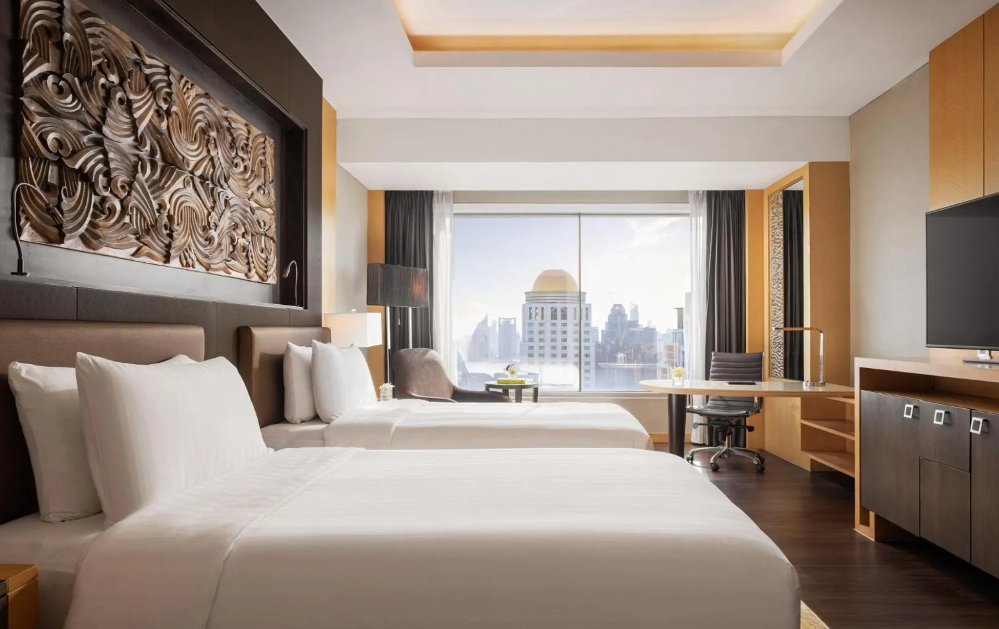 Photo of the whole room, Bed in Amari Bangkok