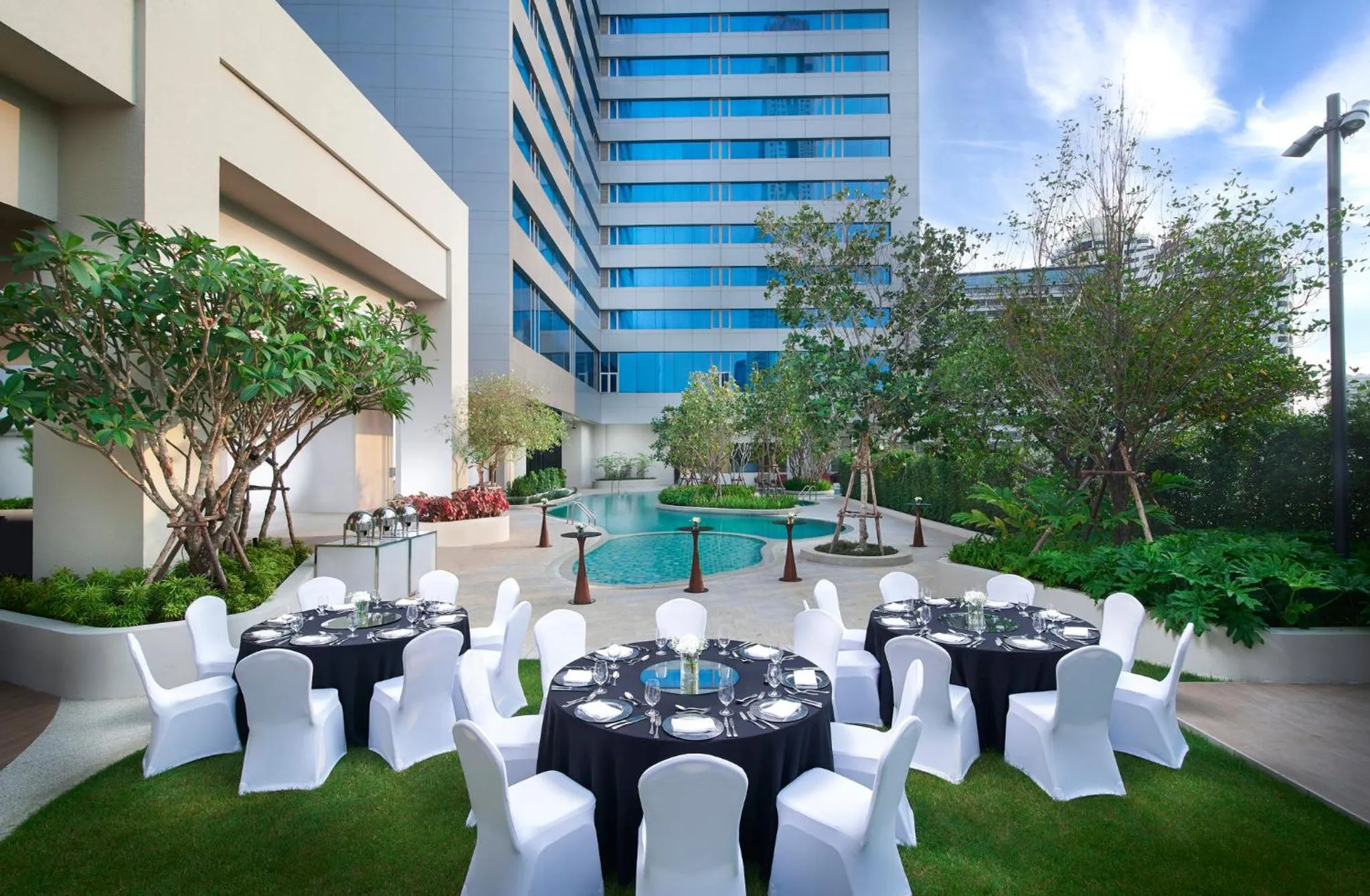 Property building in Amari Bangkok