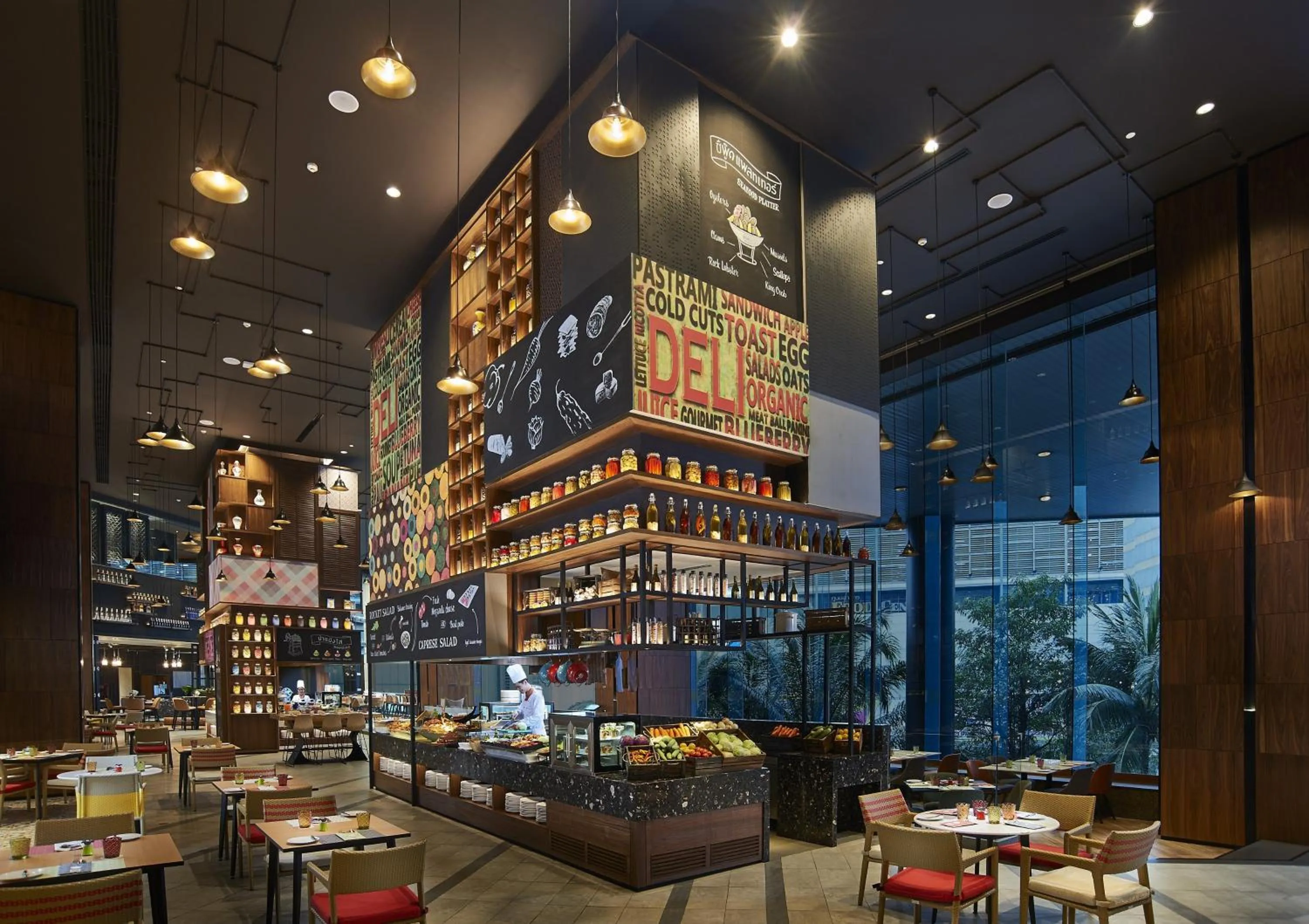 Restaurant/places to eat in Amari Bangkok