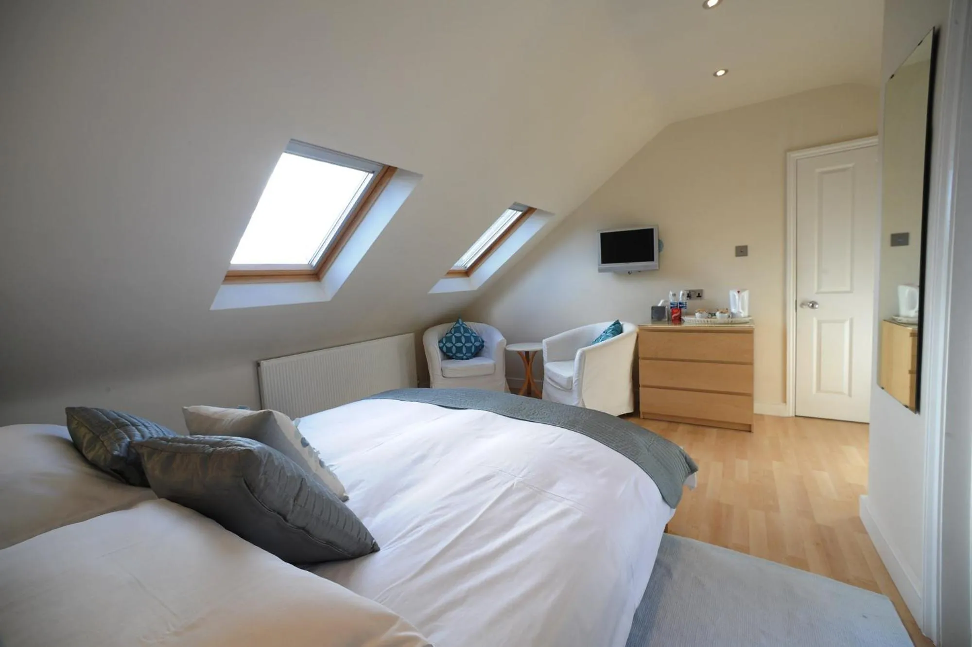 Bedroom, Bed in The Lilac Door