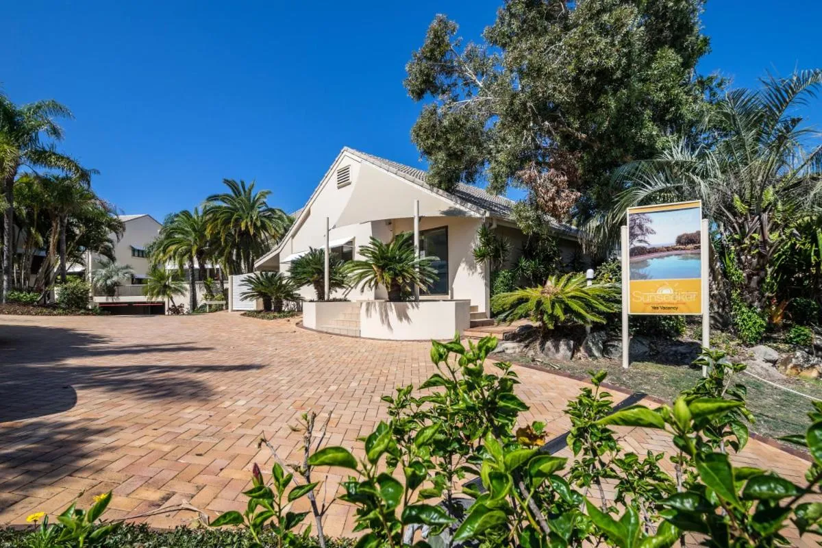 Facade/entrance in Sunseeker Holiday Apartments