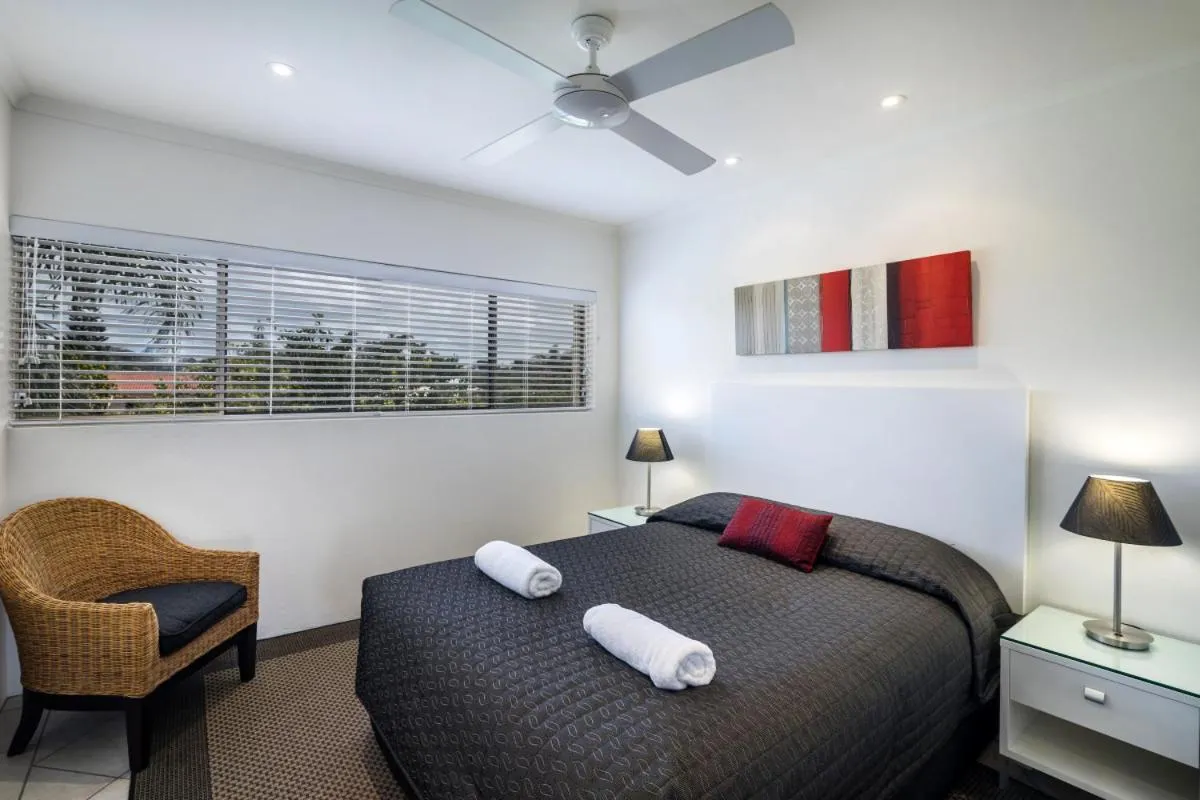 Bedroom, Bed in Sunseeker Holiday Apartments