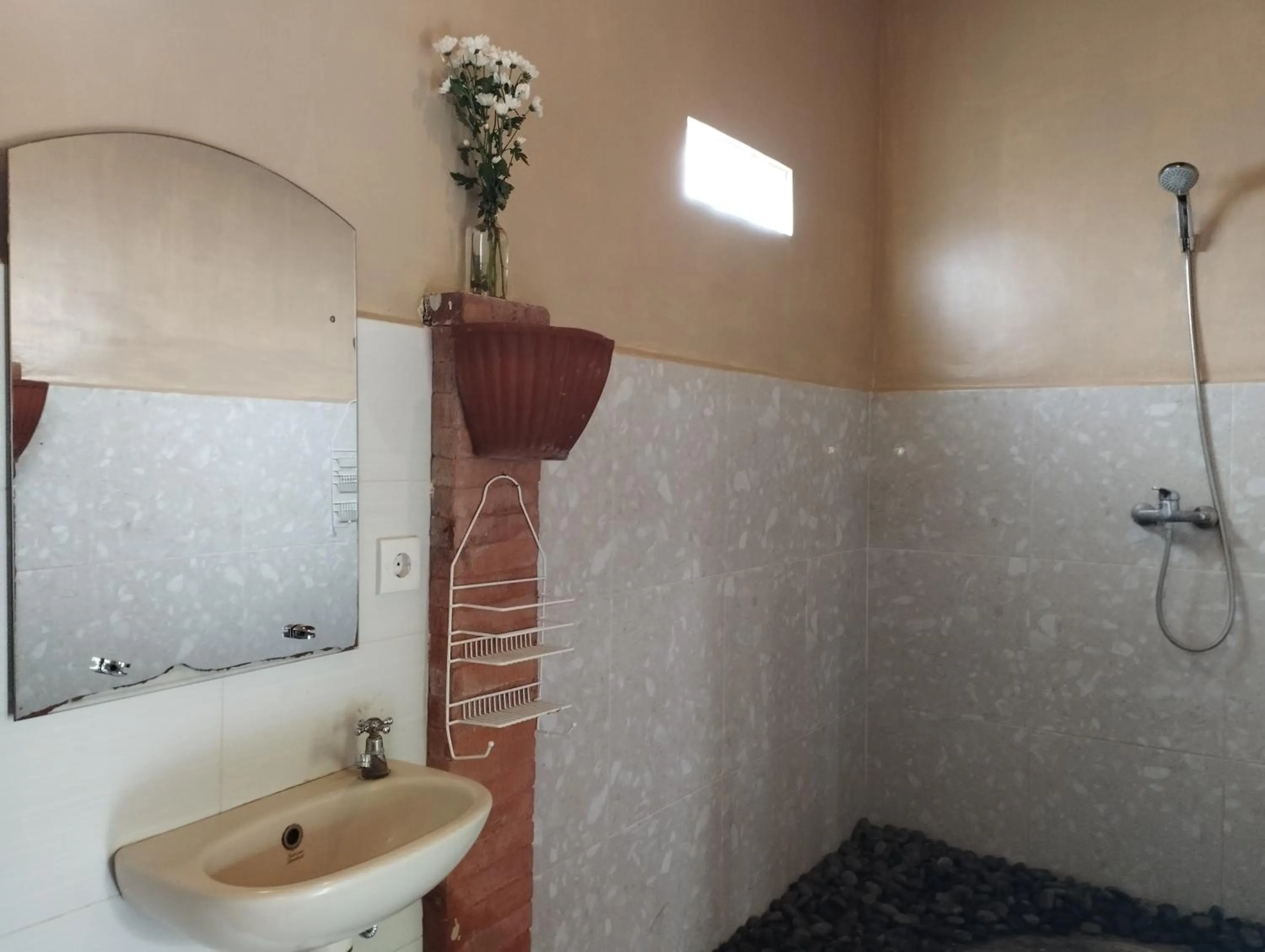 Shower in Umah Ubud Guest House
