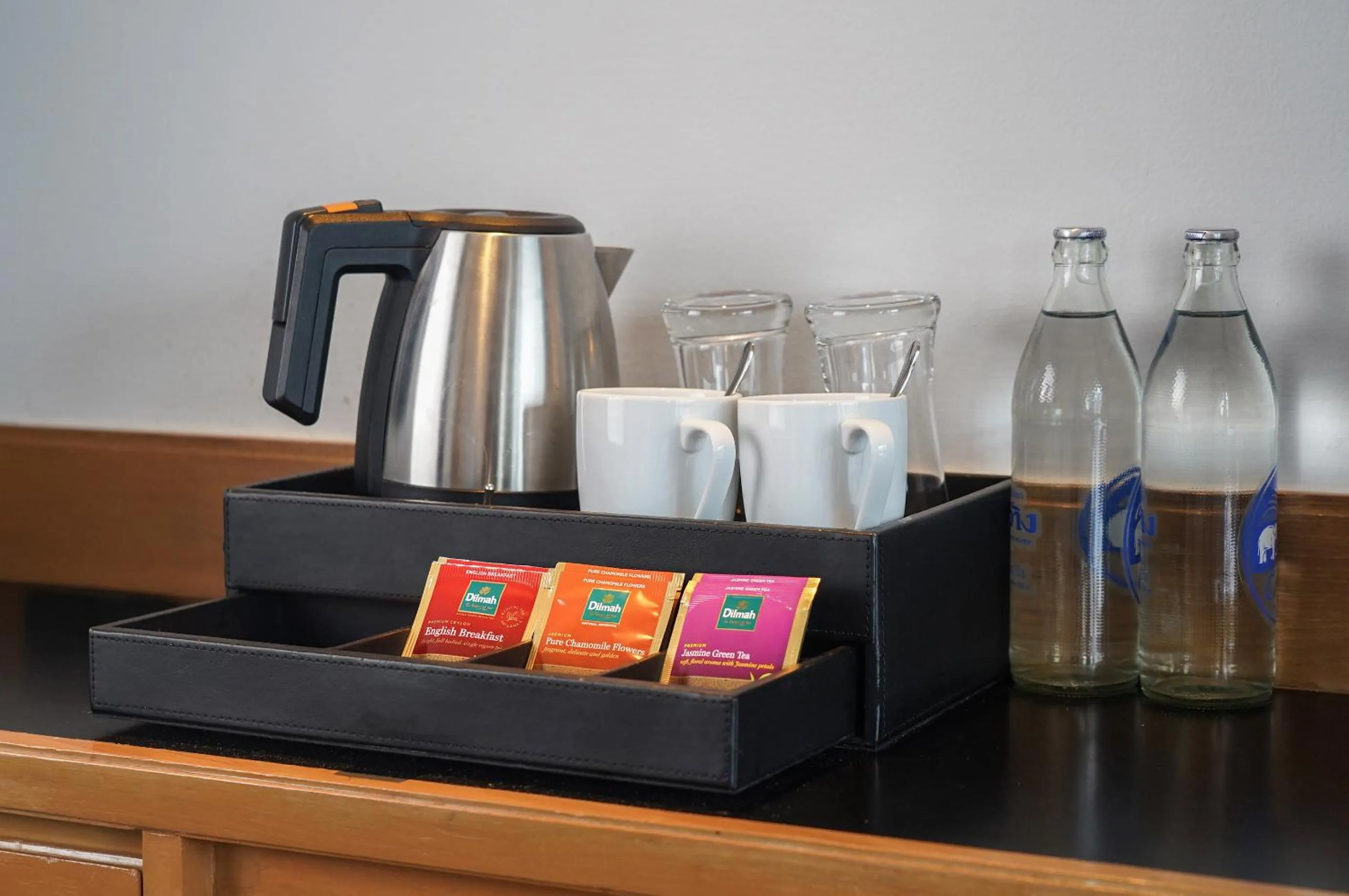Coffee/tea facilities in Grand Mercure Bangkok Atrium