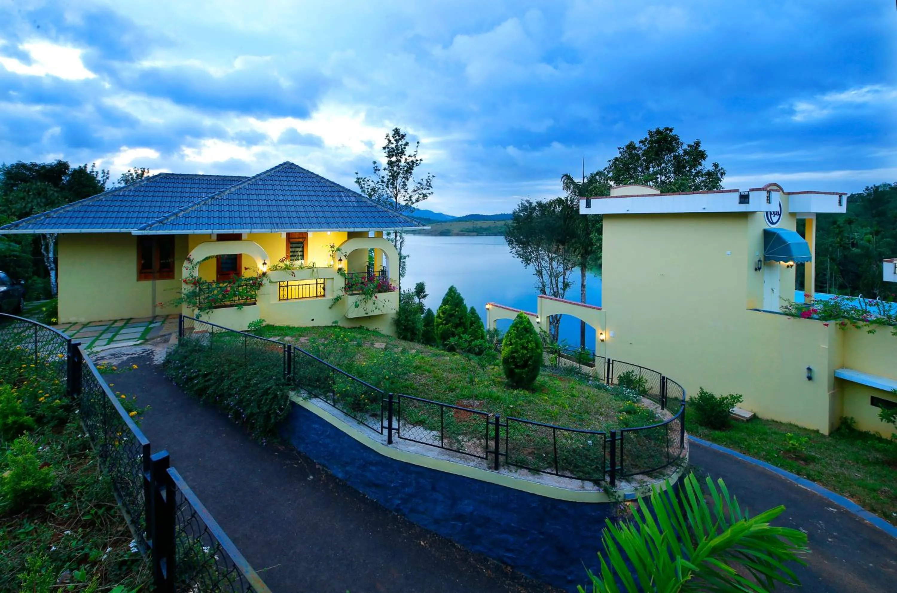 Vista Del Lago