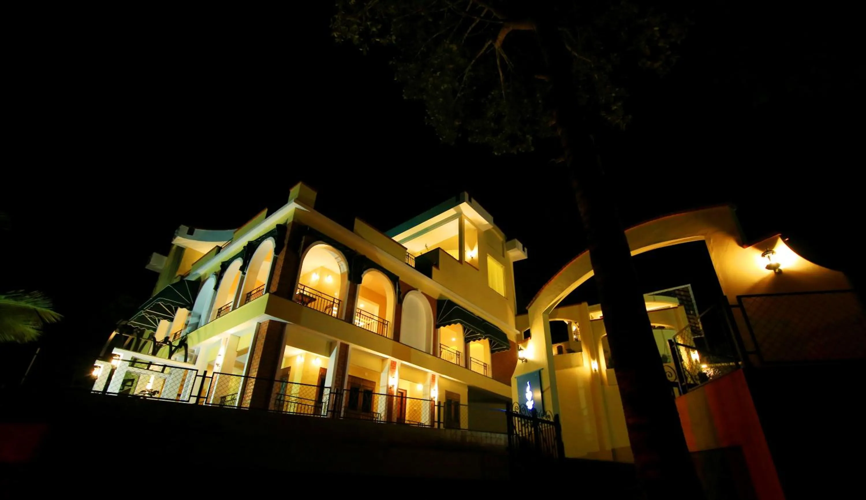 Vista Del Lago