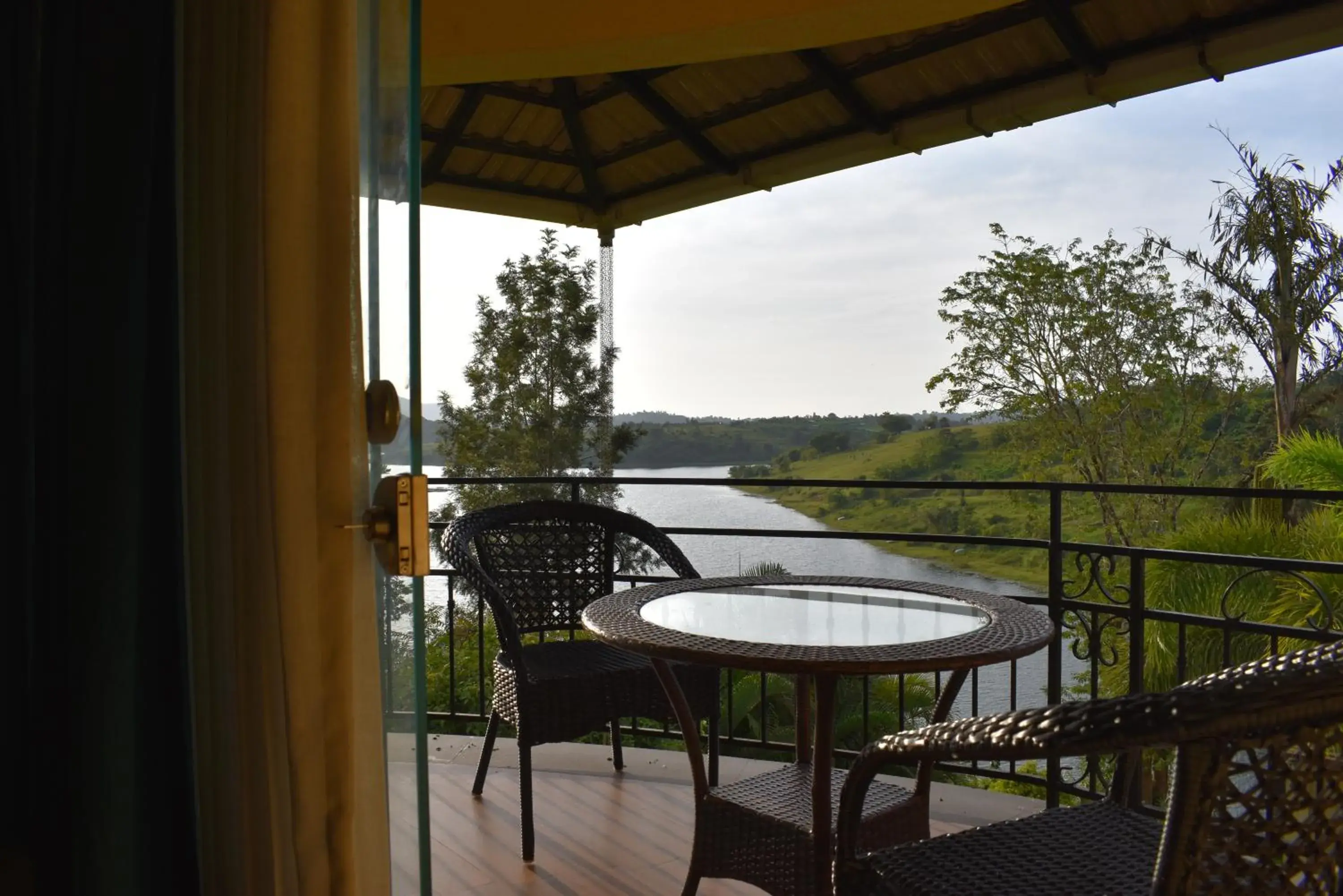 Double Room with Lake View in Vista Del Lago Double Room with Lake View in Vista Del Lago