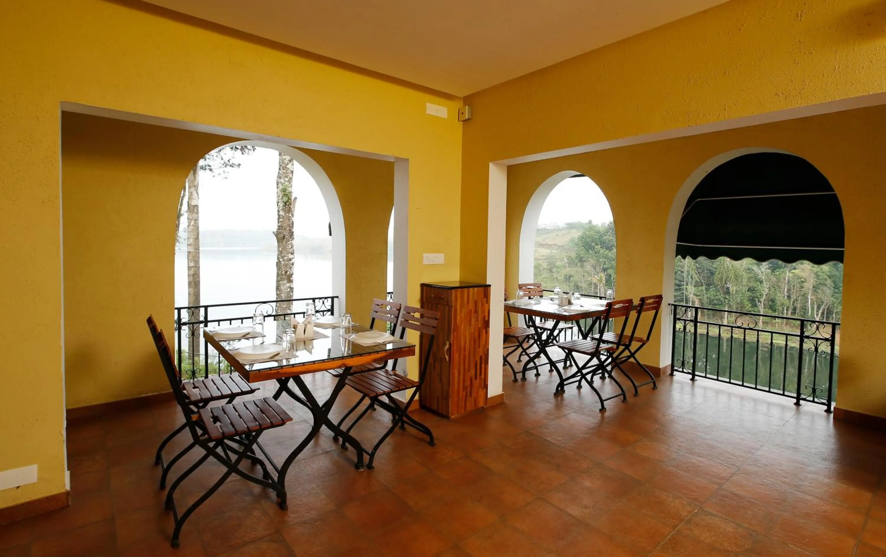 Vista Del Lago