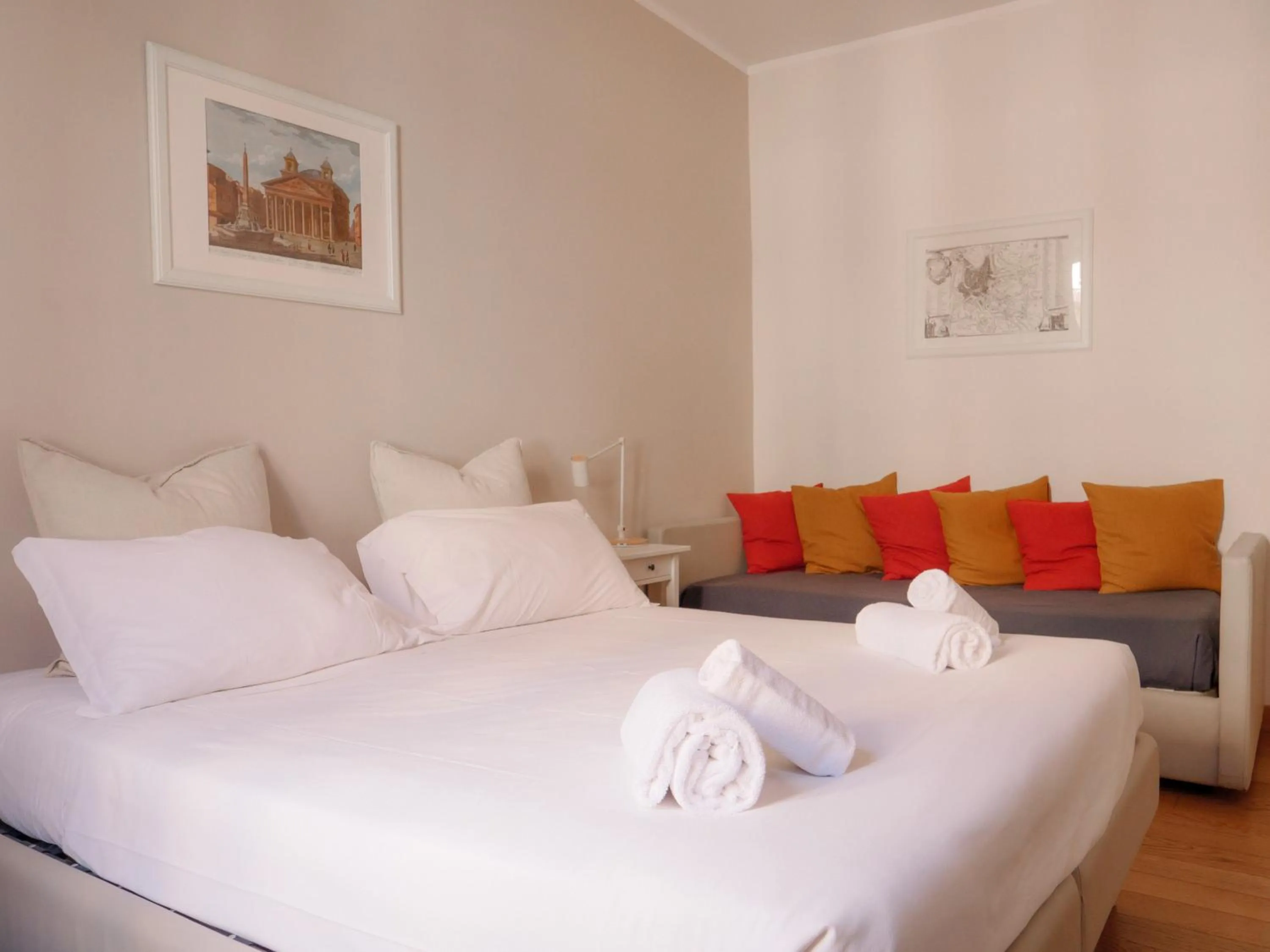 Bed in Colosseo Guest House