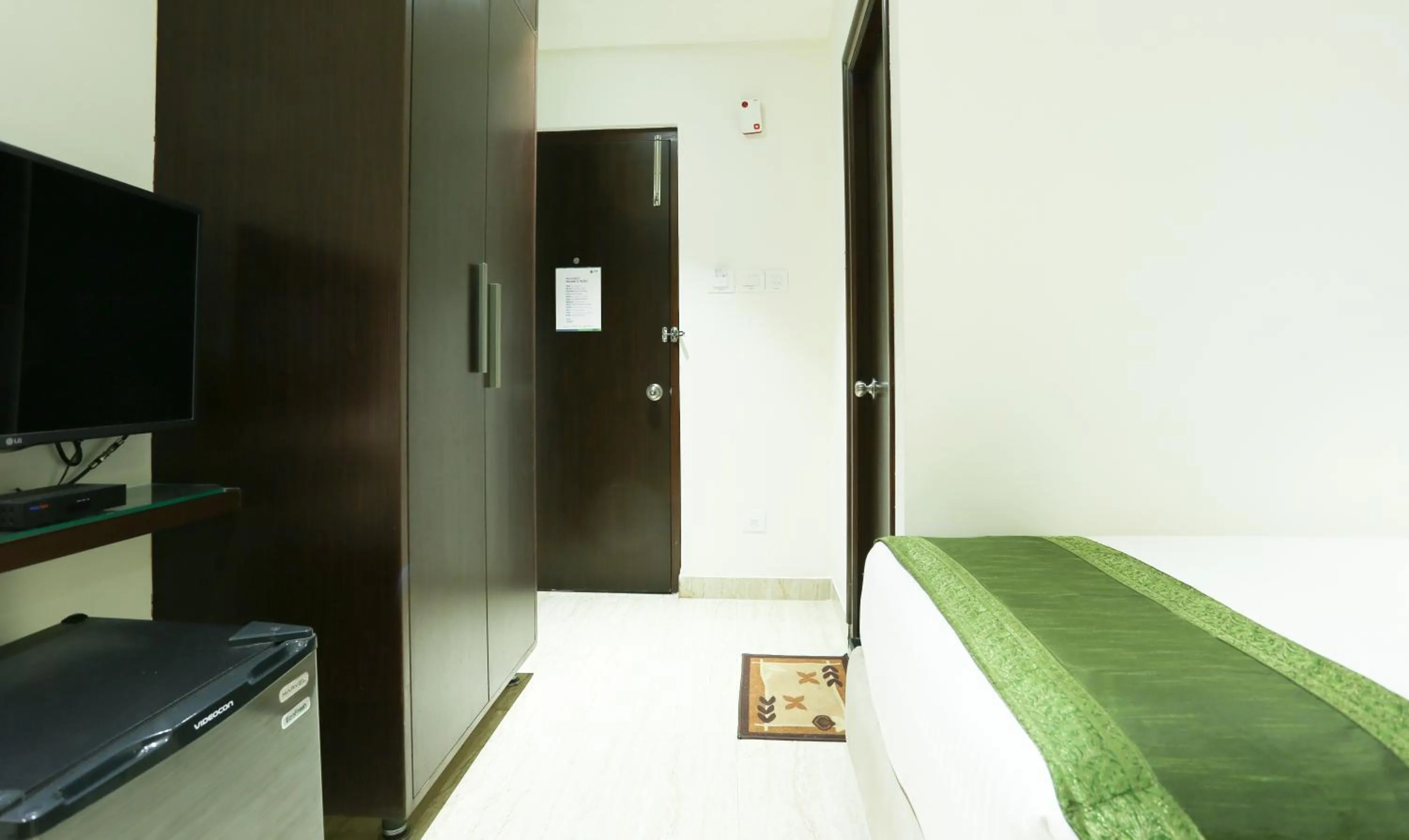 Bed in Treebo C Plaza