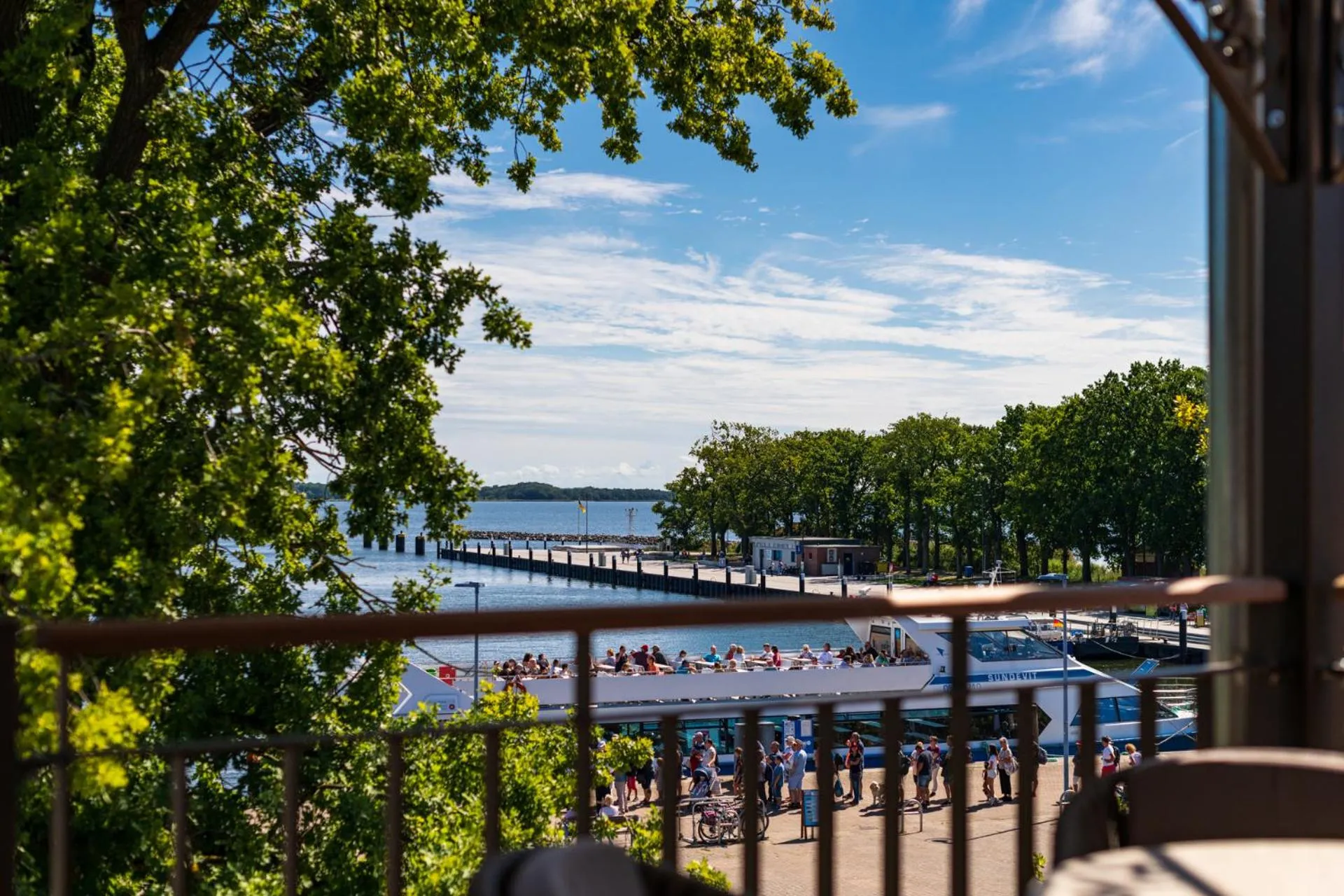 Lake view in Hafenhotel zu Putbus