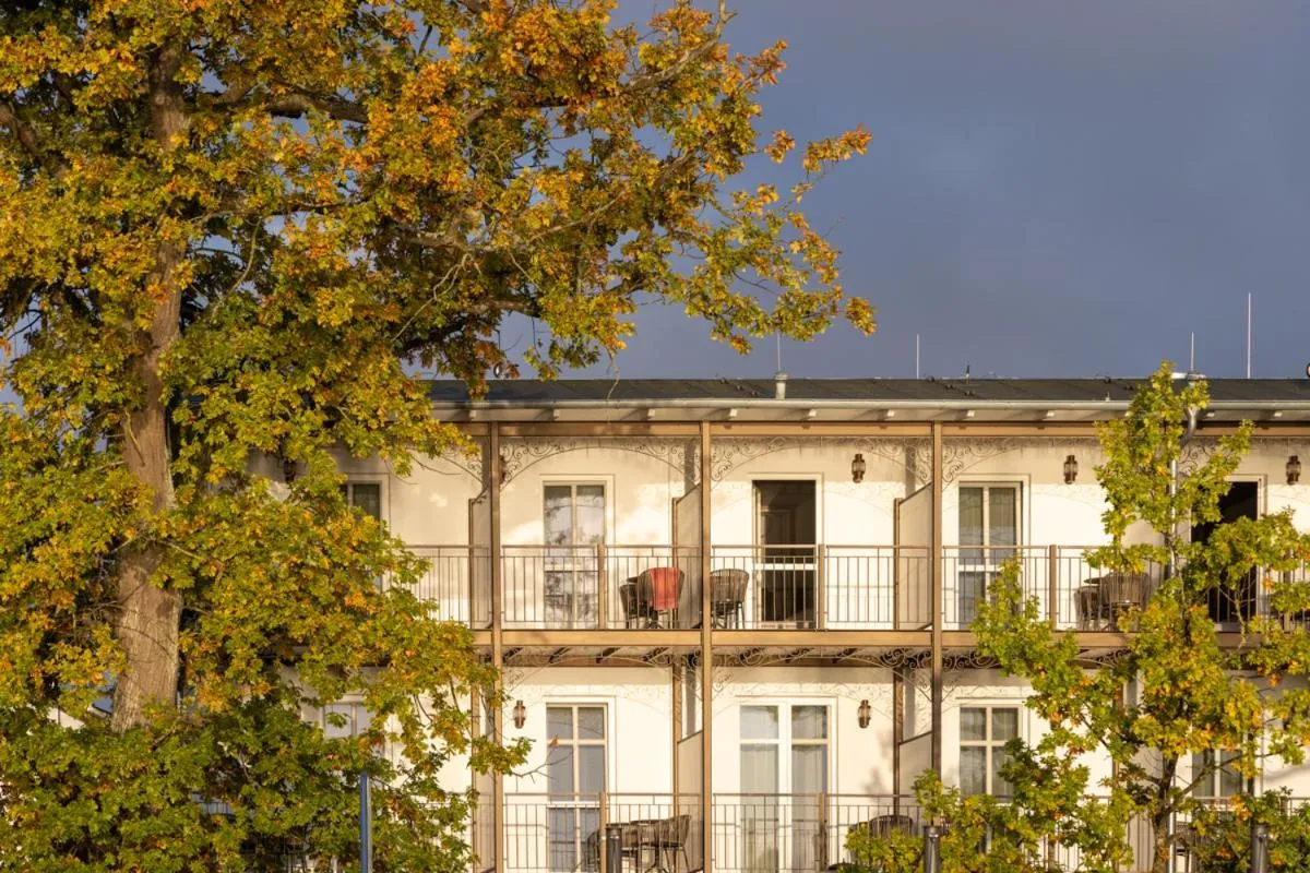 Property building in Hafenhotel zu Putbus