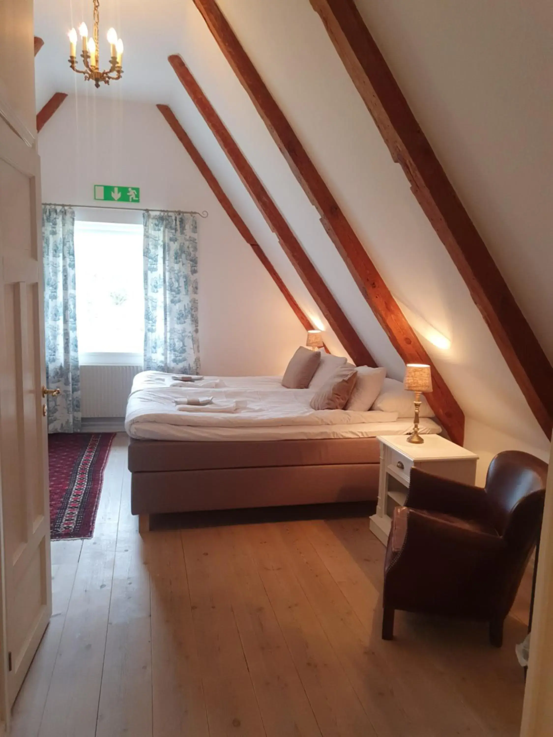 Triple Room - single occupancy in Elisefarm Triple Room - single occupancy in Elisefarm