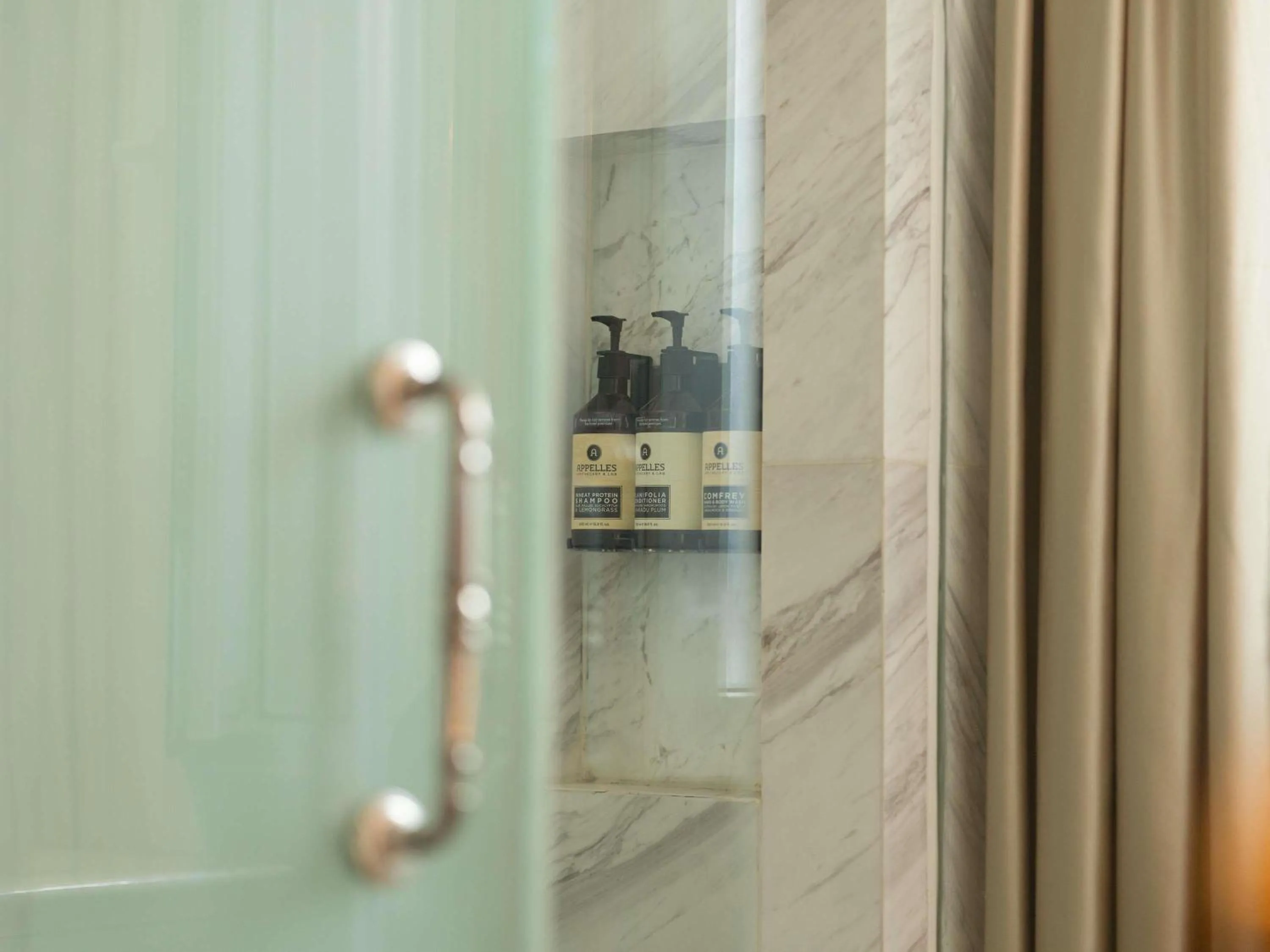 Bedroom in Hotel de l'Opera Hanoi - MGallery
