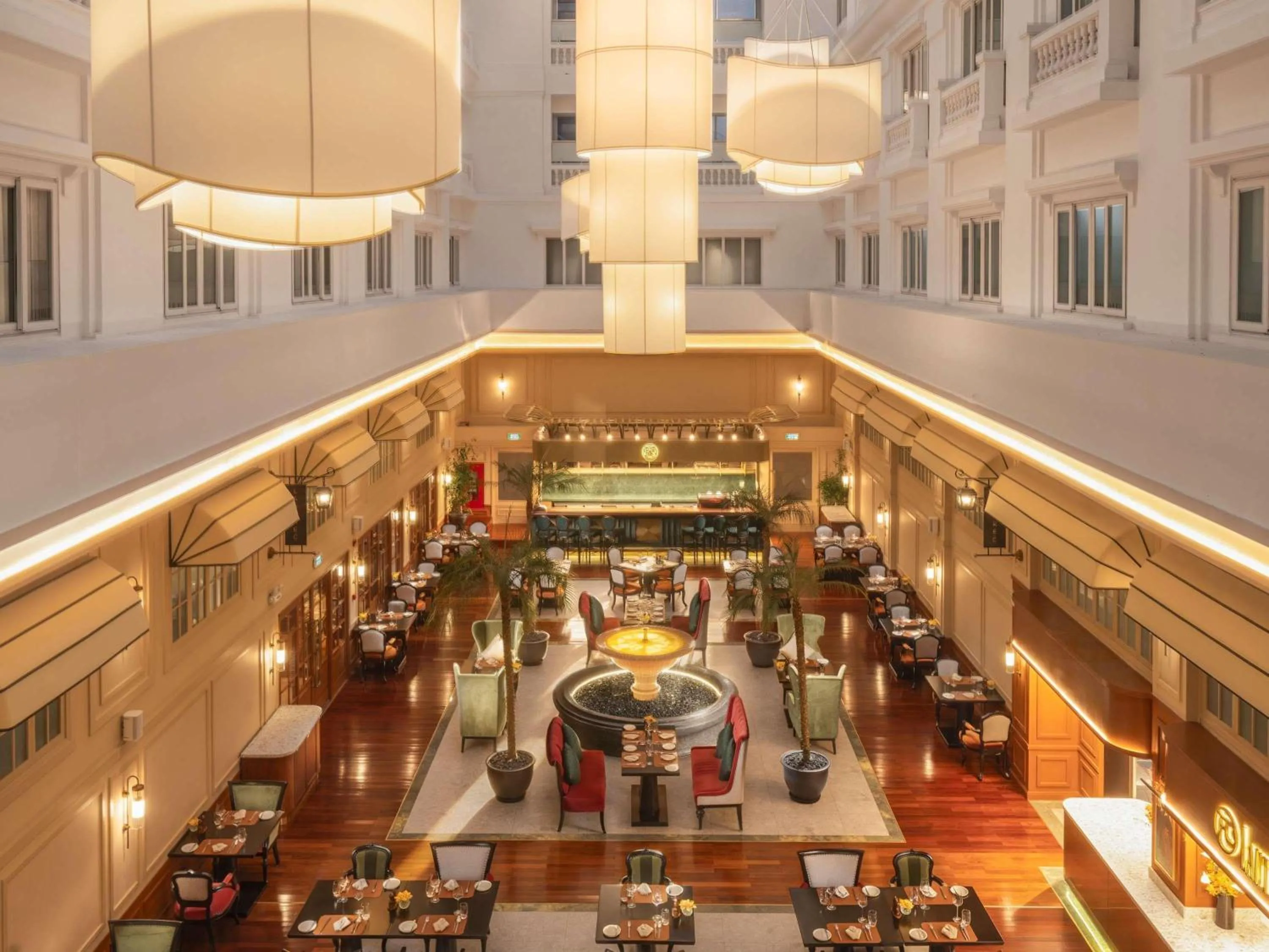 Restaurant/places to eat in Hotel de l'Opera Hanoi - MGallery