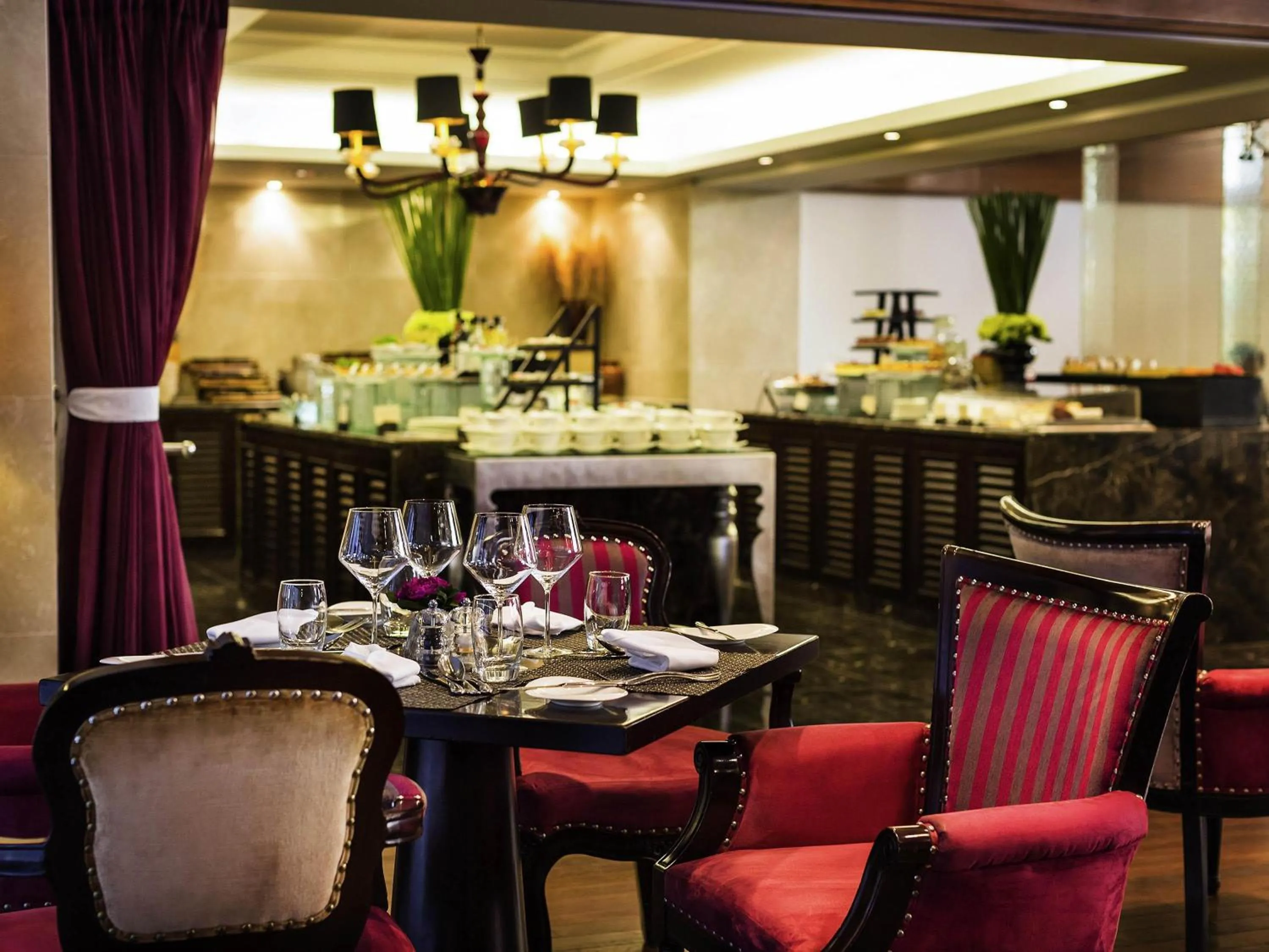 Restaurant/places to eat in Hotel de l'Opera Hanoi - MGallery