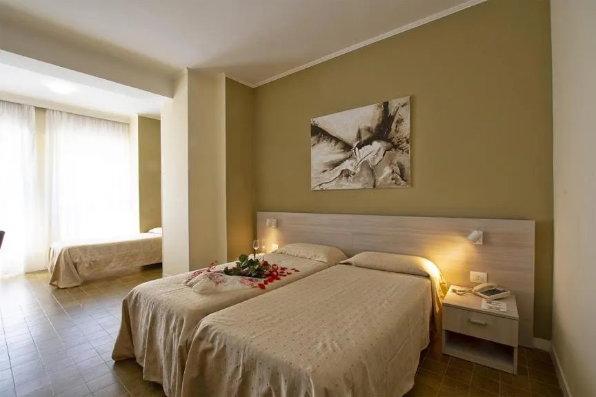 Bed in Hotel Scacciapensieri