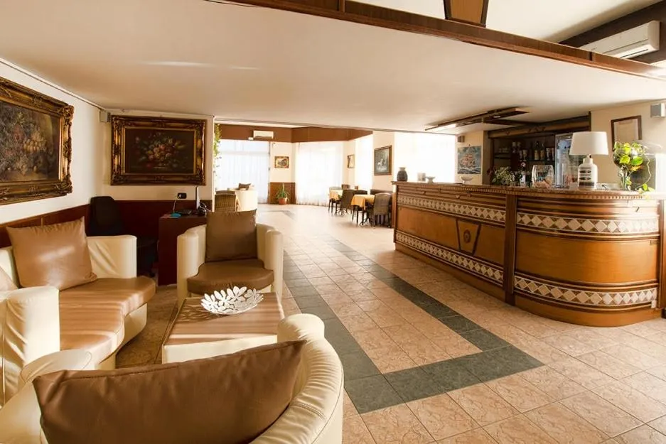 Lobby or reception in Hotel Scacciapensieri