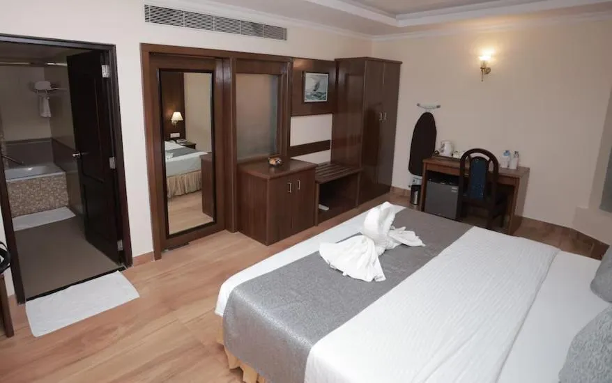 Bedroom, Bed in The Quilon Beach Hotel and Convention Center