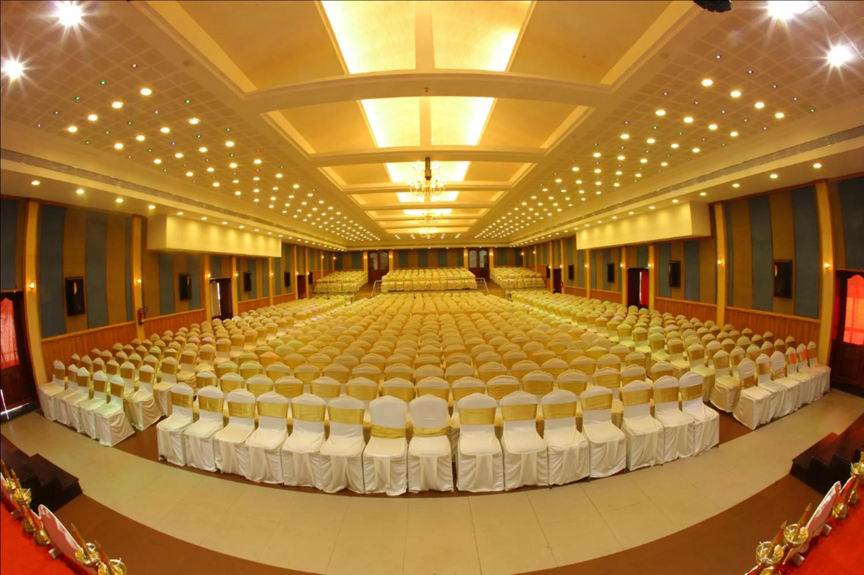 Banquet/Function facilities in The Quilon Beach Hotel and Convention Center