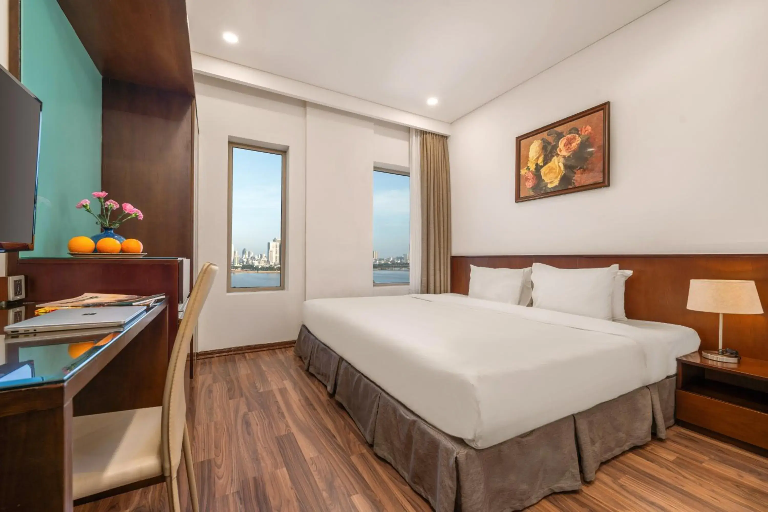 Superior Double Room with River View in Mitisa Hotel Da Nang - Near Dragon Bridge Superior Double Room with River View in Mitisa Hotel Da Nang - Near Dragon Bridge