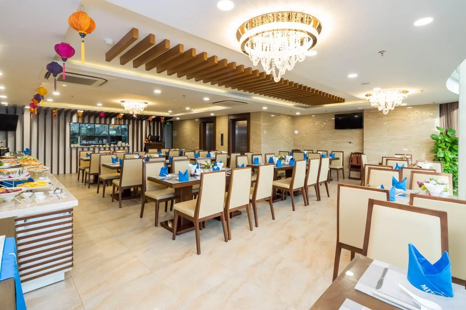 Restaurant/places to eat in Mitisa Hotel Da Nang - Near Dragon Bridge