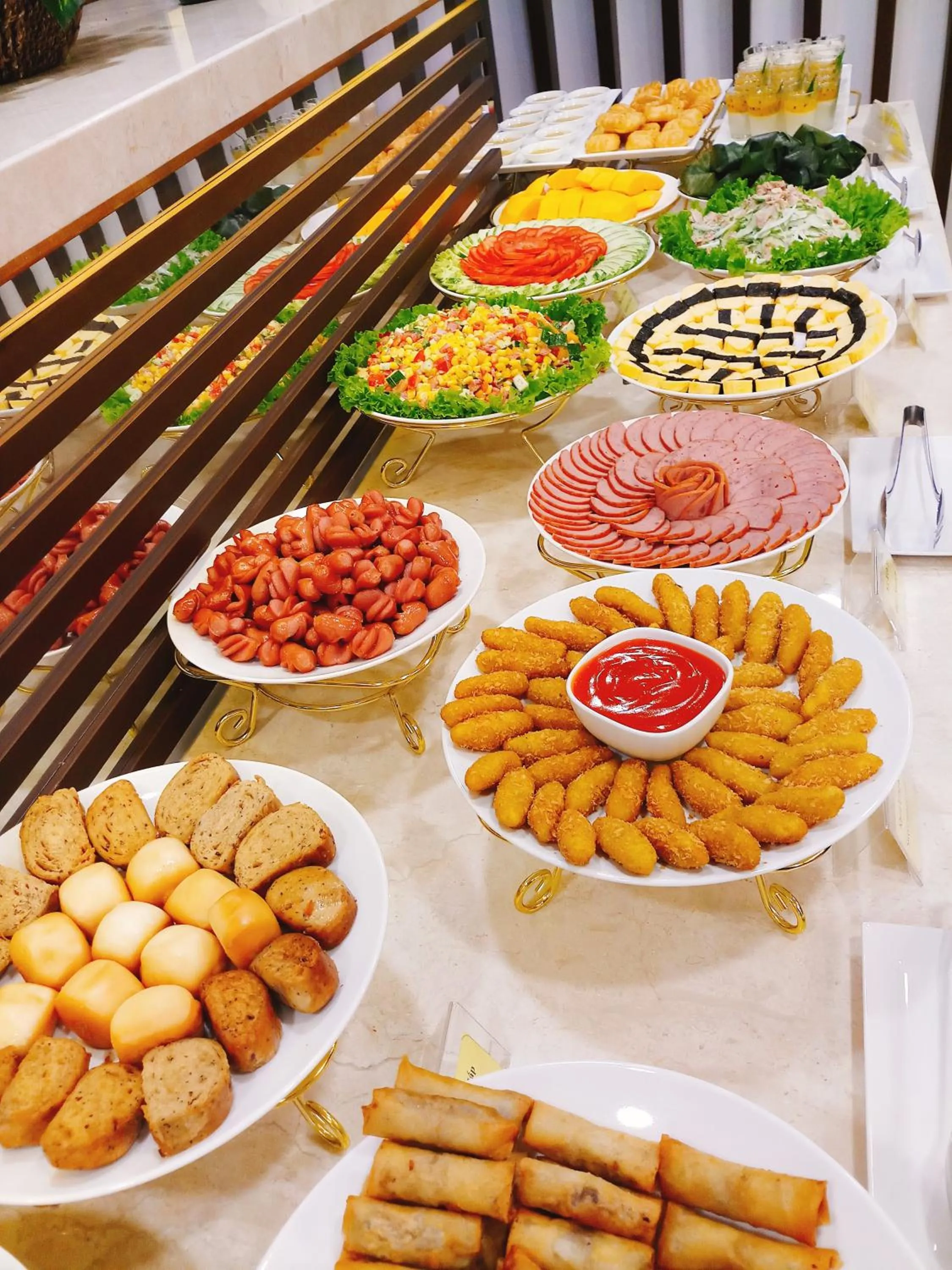 Restaurant/places to eat in Mitisa Hotel Da Nang - Near Dragon Bridge