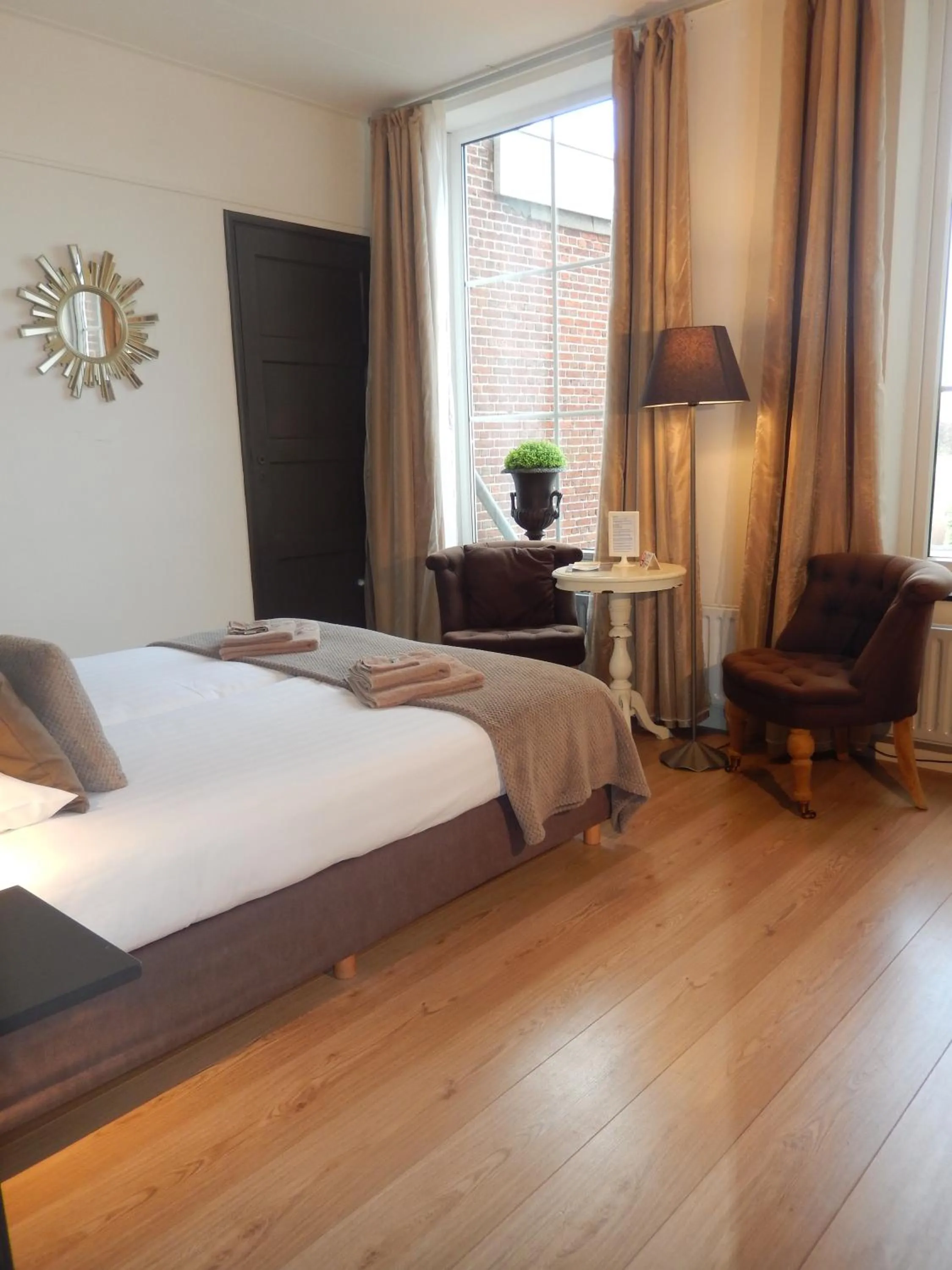 Photo of the whole room, Bed in B&B De Passant