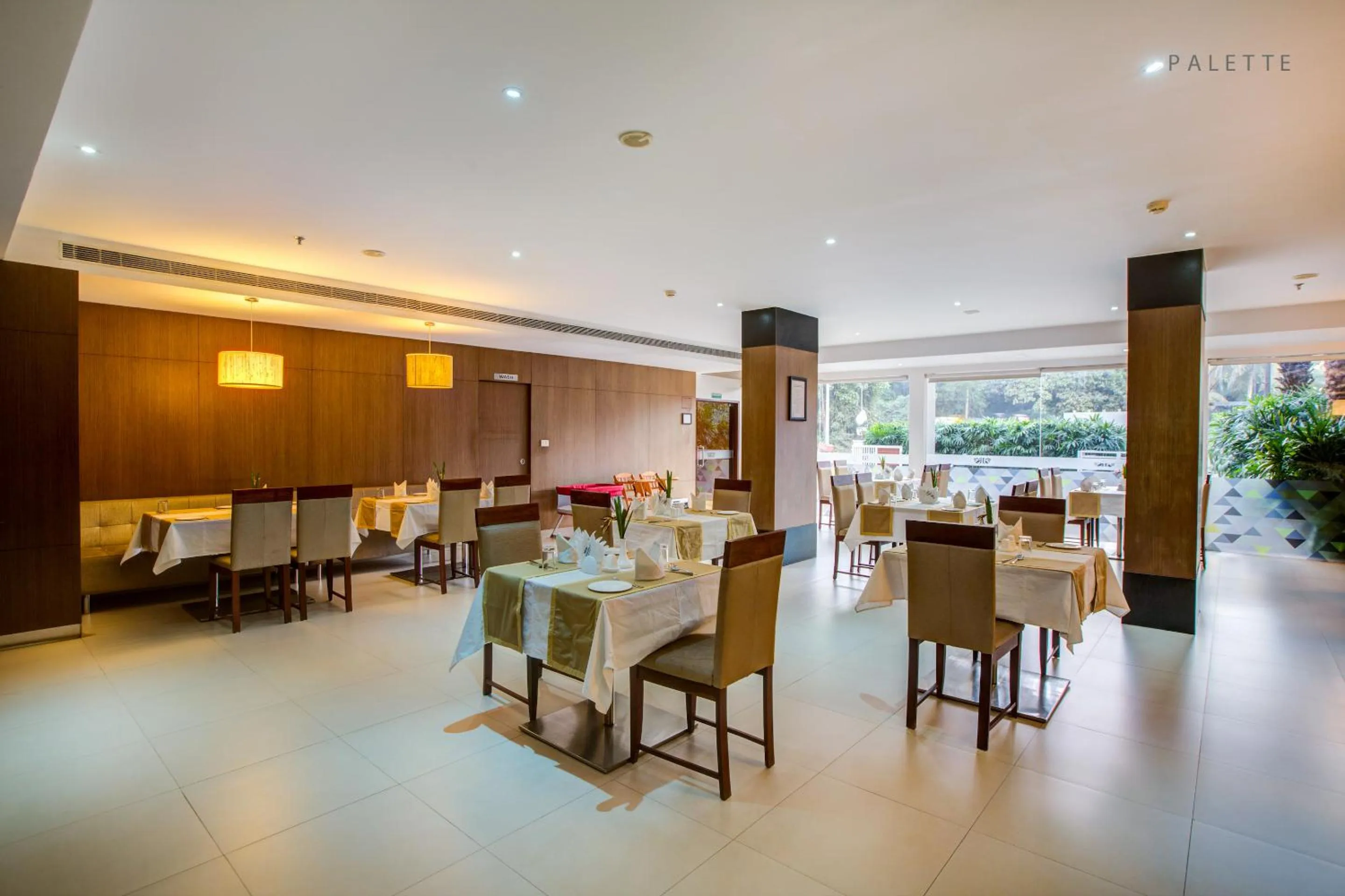 Restaurant/places to eat in JK Residency Cheruvathur