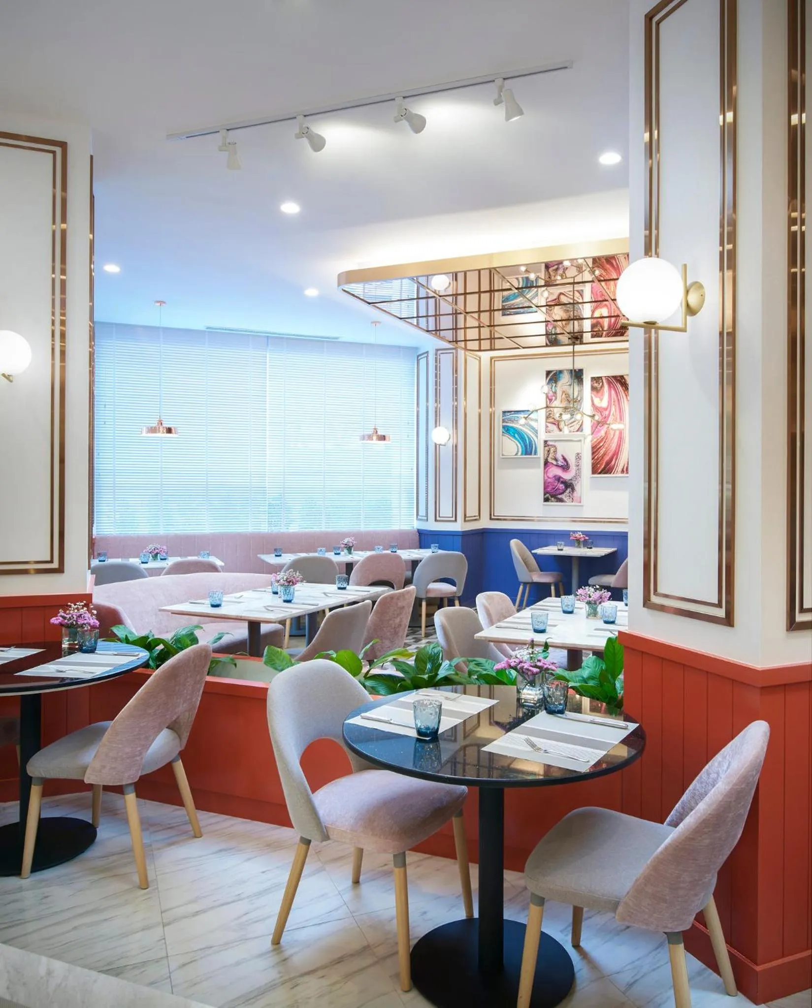 Restaurant/places to eat in Amari Don Muang Airport Bangkok