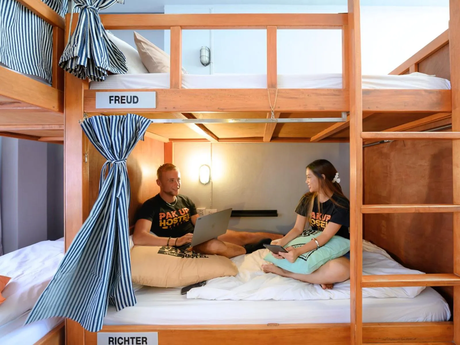 Bed in Pak-Up Hostel