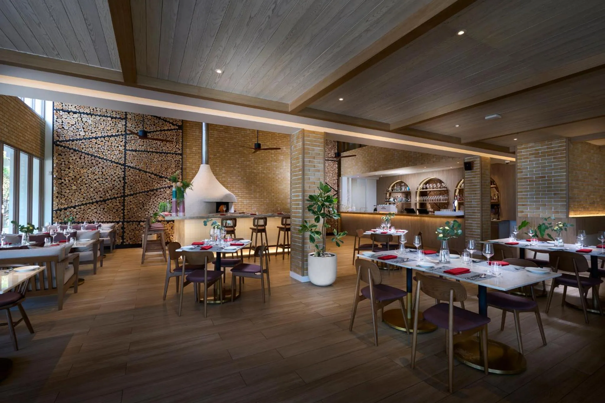 Restaurant/places to eat in Amari Pattaya