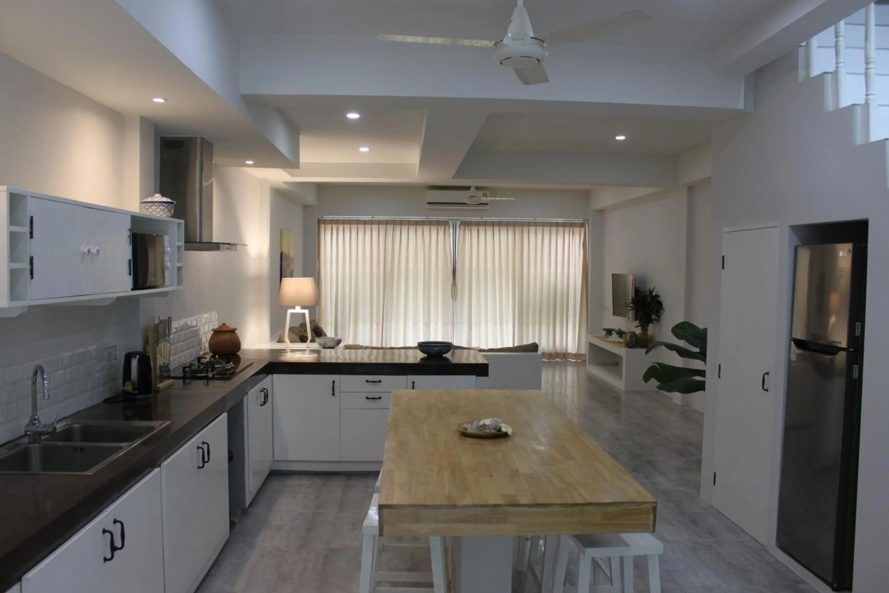 Kitchen or kitchenette in Isara Khao Lak