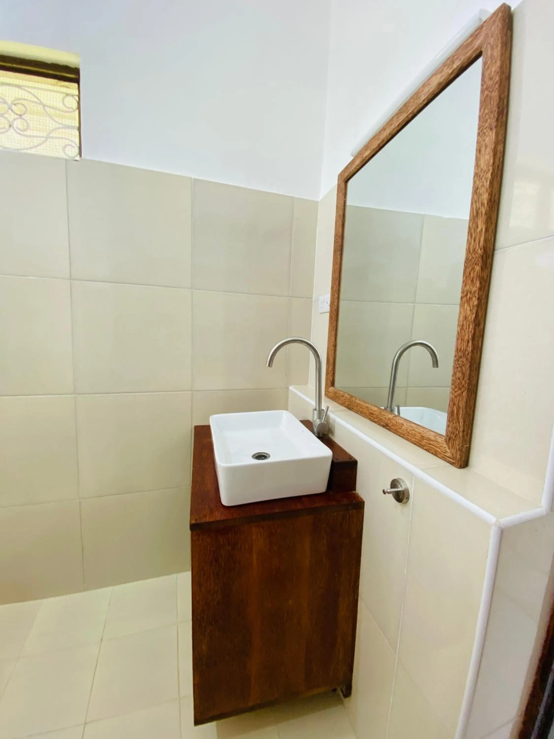 Habibis Bottle House