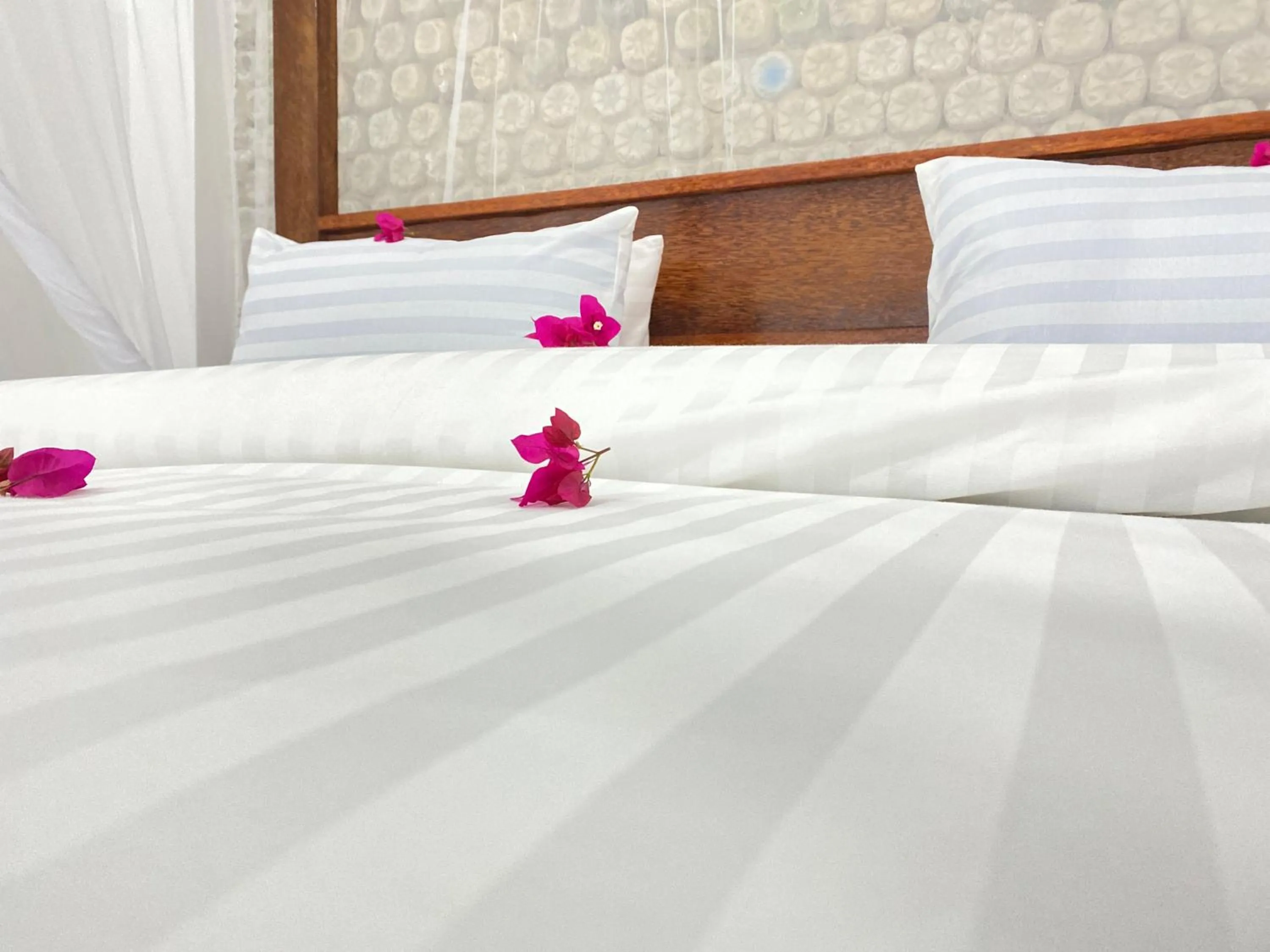 Bed in Habibis Bottle House