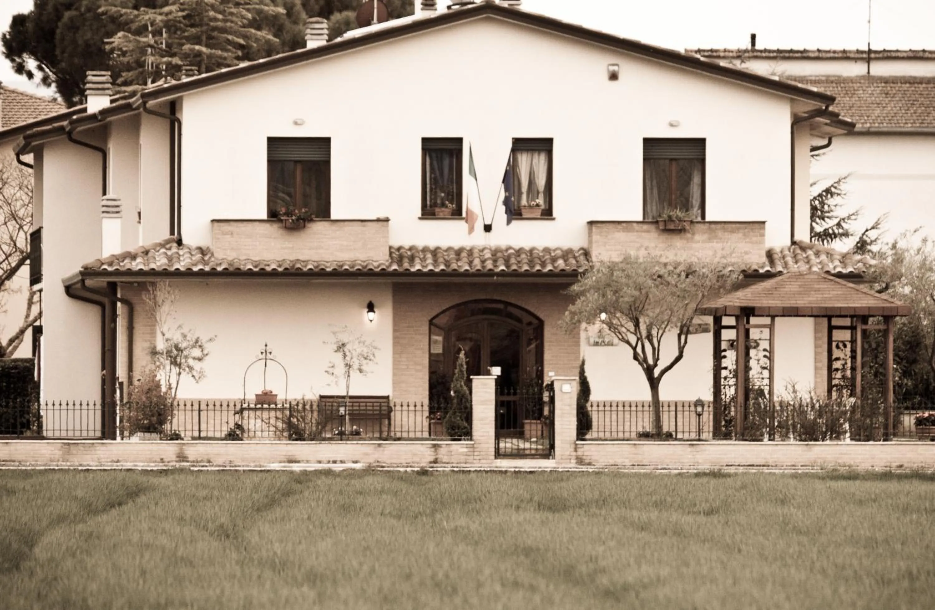 Facade/entrance in P&P Assisi Camere