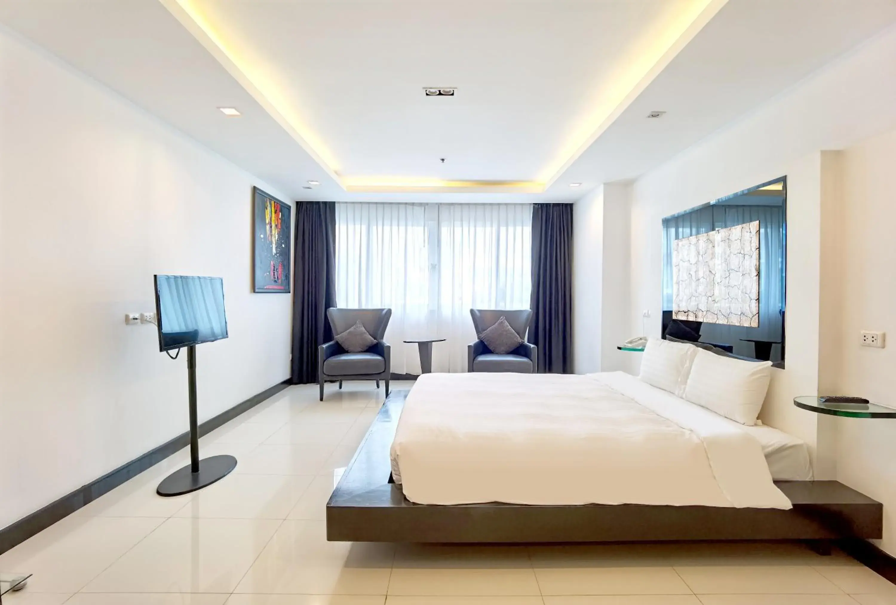 Two-Bedroom Suite with Large Balcony in Nova Suites Pattaya by Compass Hospitality Two-Bedroom Suite with Large Balcony in Nova Suites Pattaya by Compass Hospitality