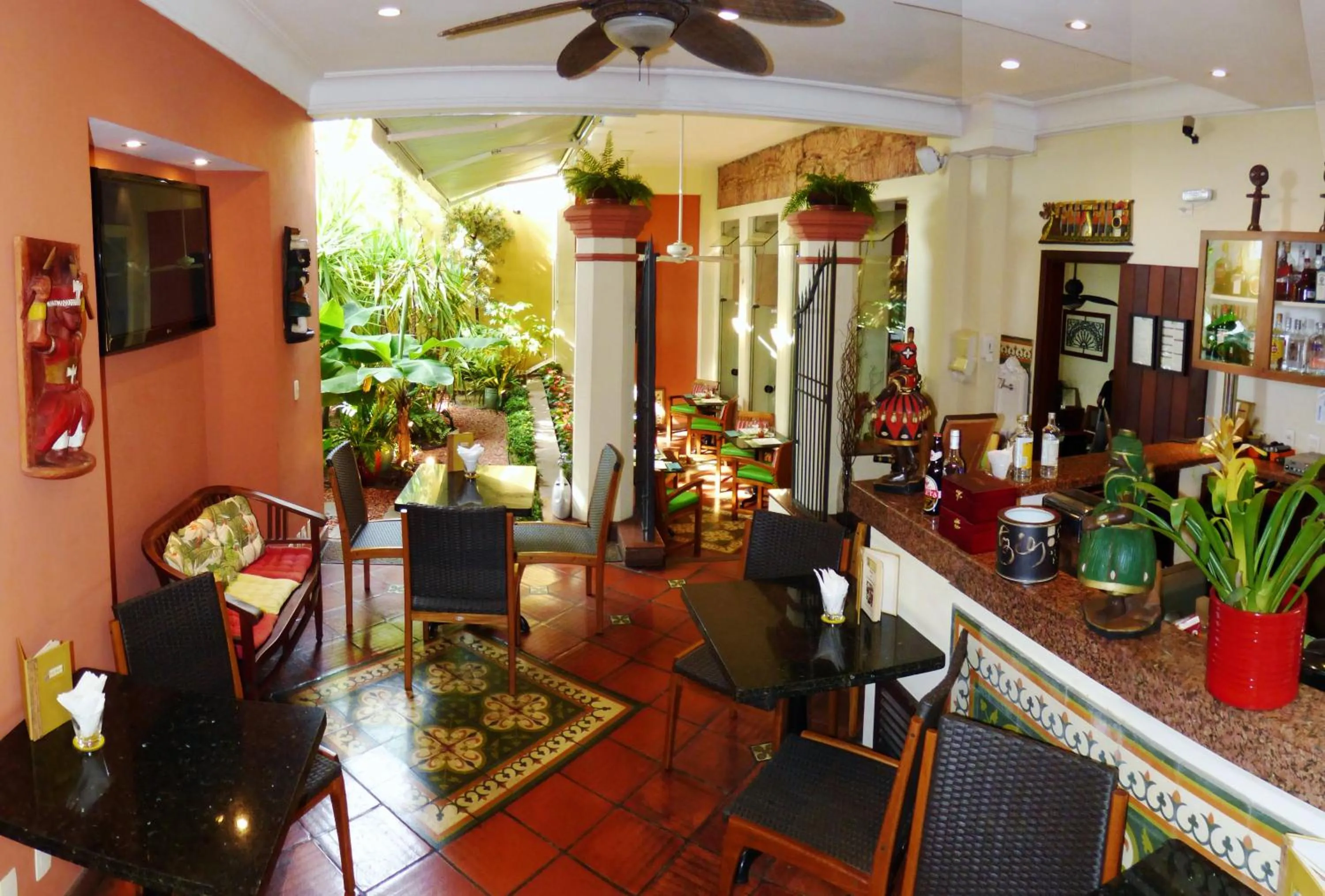 Restaurant/places to eat in Hotel Casa do Amarelindo