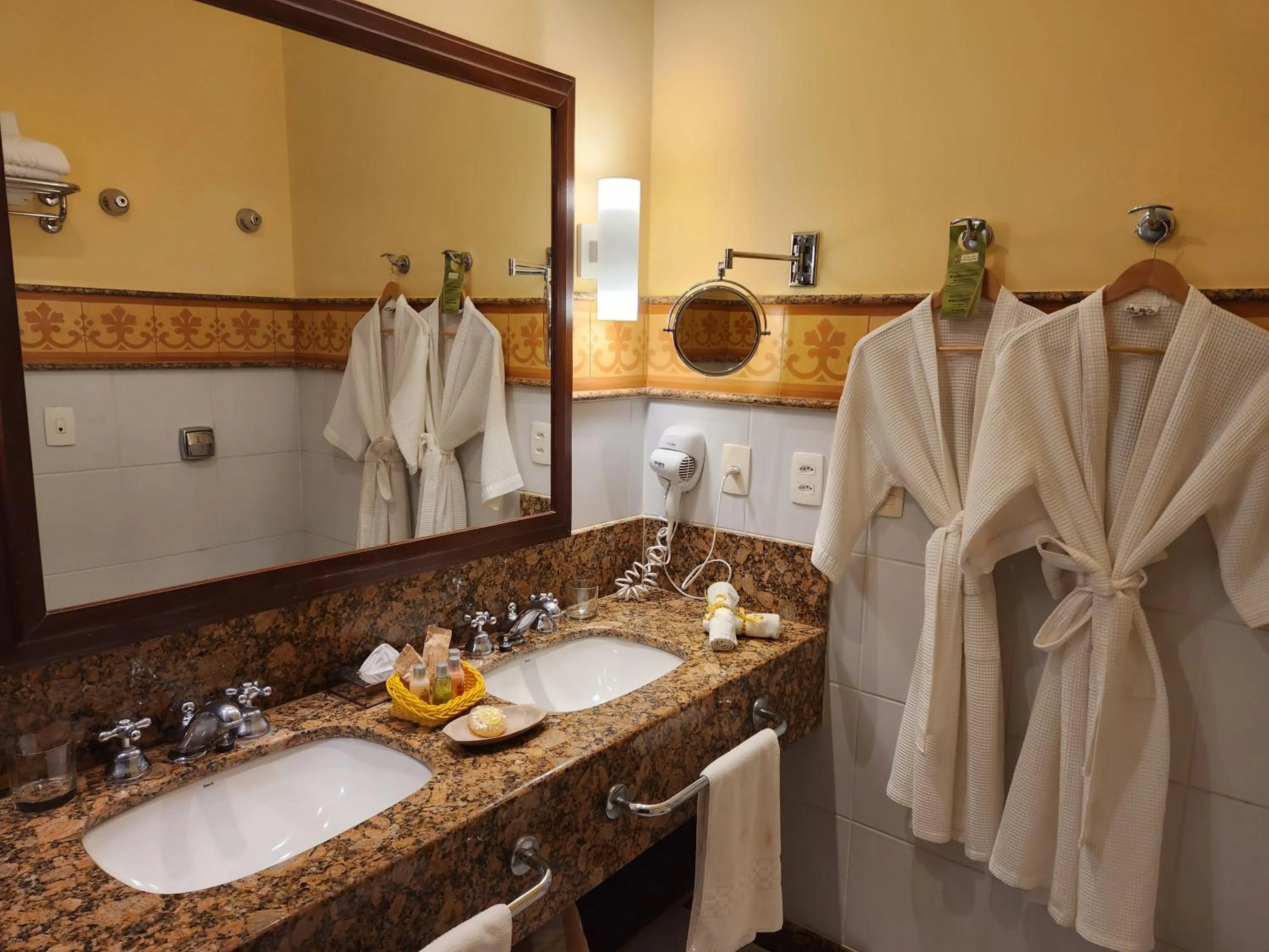 Bathroom in Hotel Casa do Amarelindo