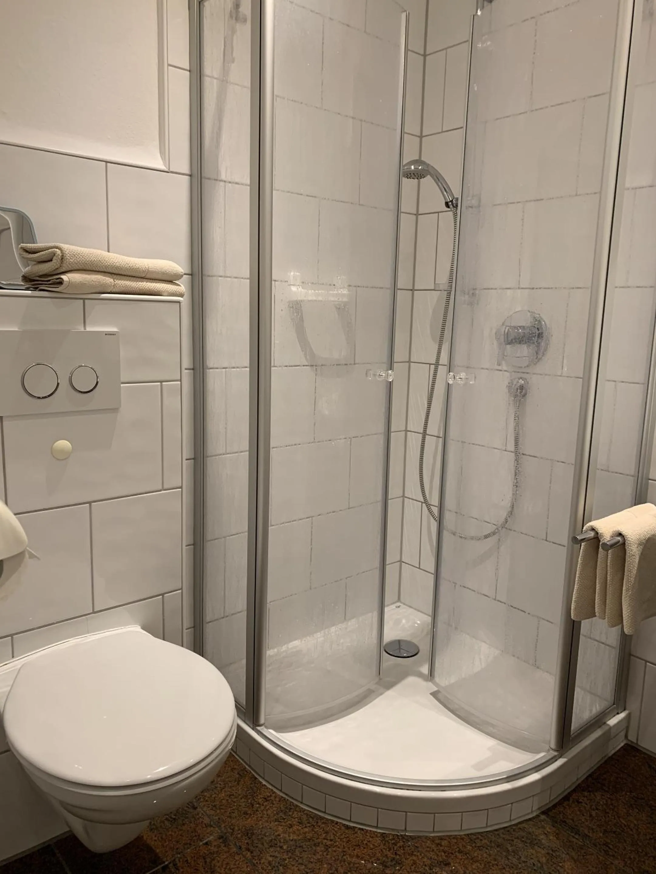 Bathroom in Weinbergs Loge