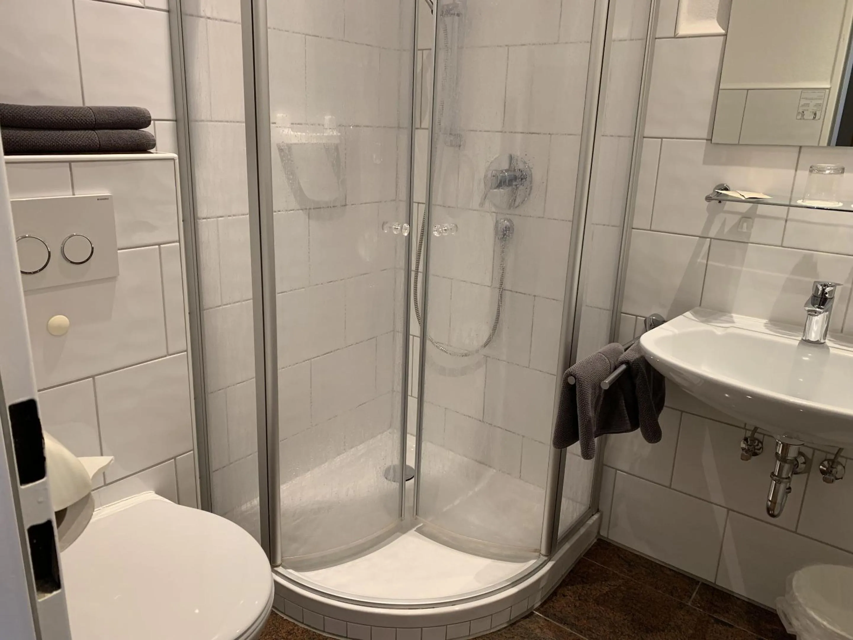 Bathroom in Weinbergs Loge