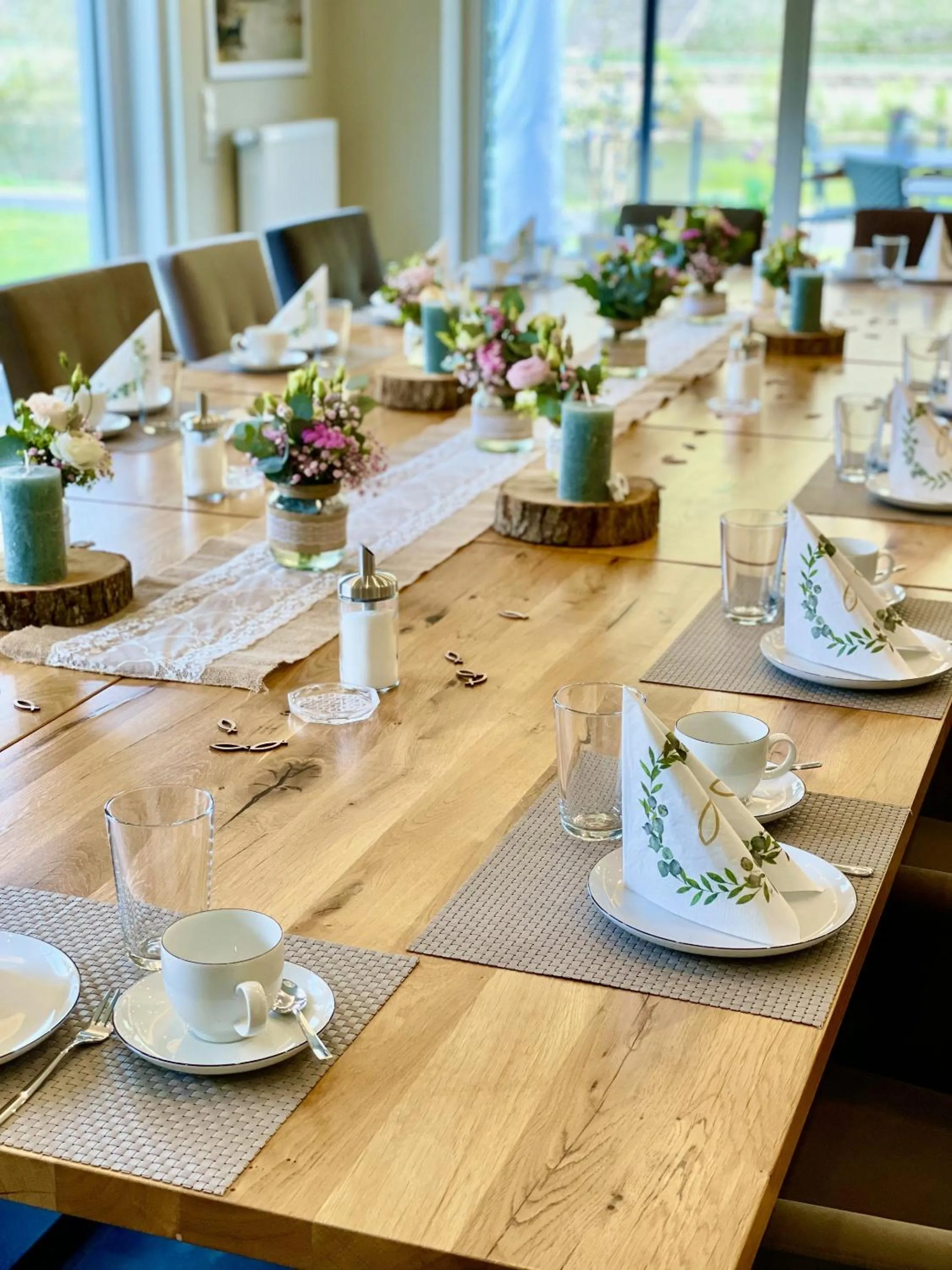 Food and drinks in Weinbergs Loge