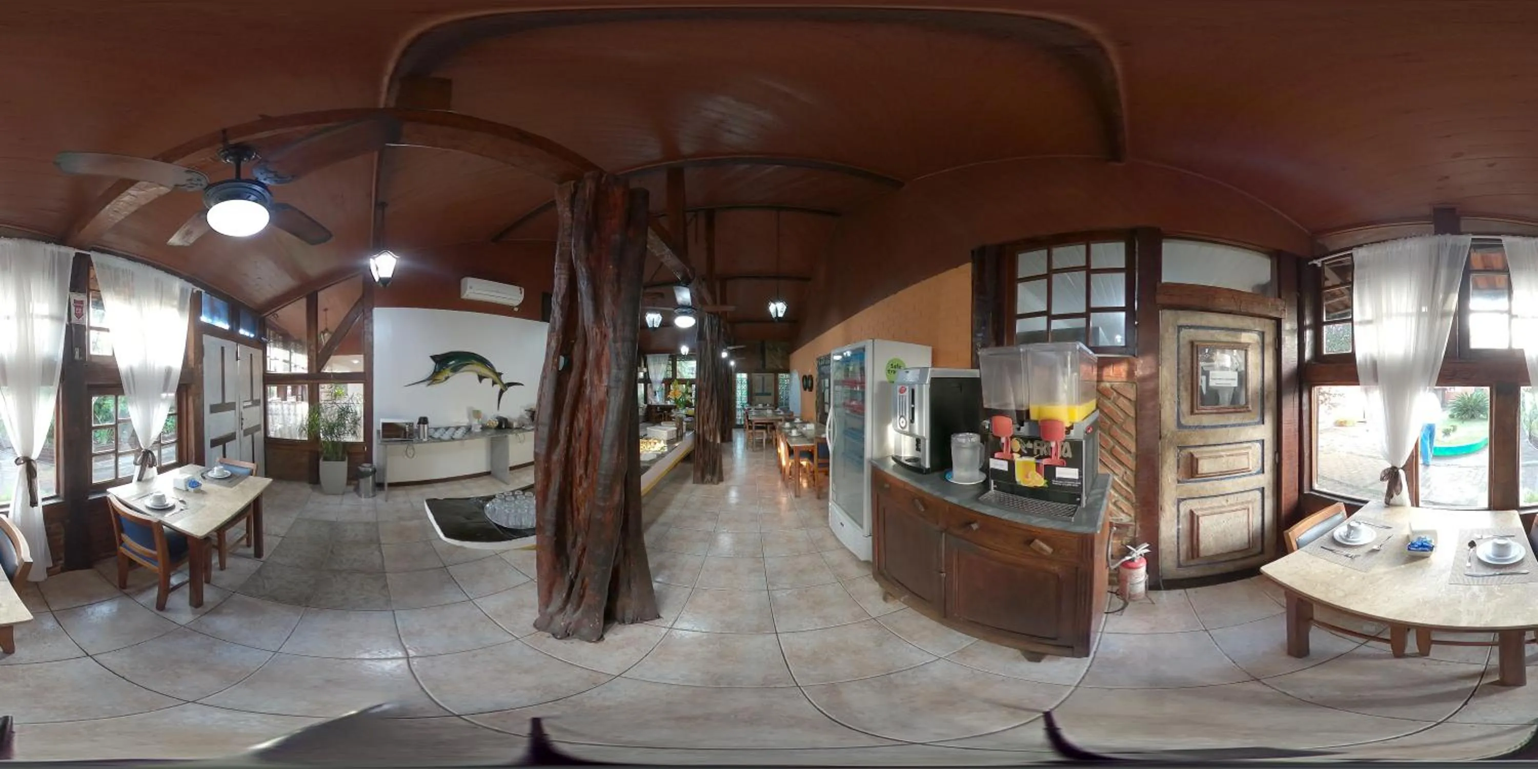 Restaurant/places to eat in Quari Quara BY MN Hotéis