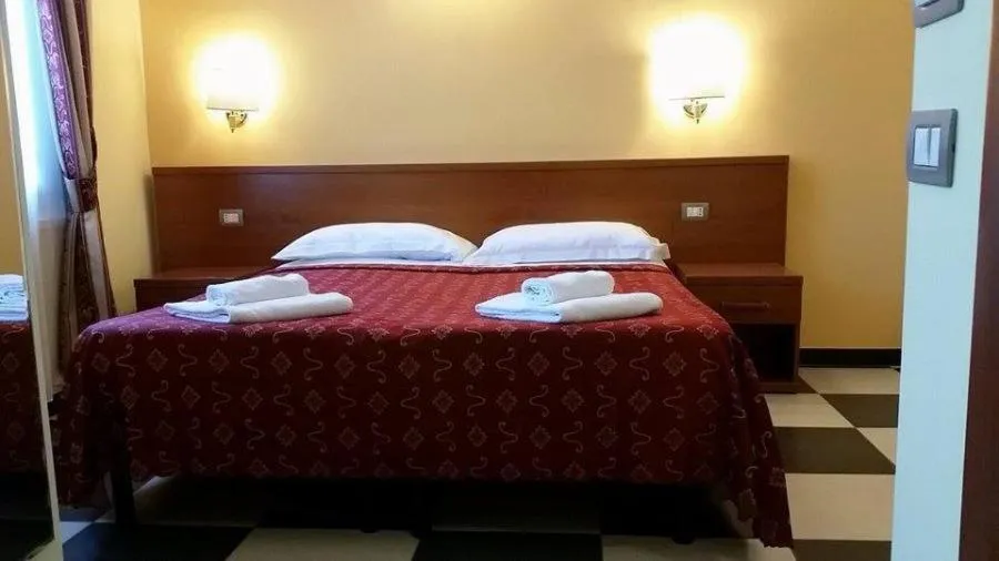 Property building, Bed in Incantoromano guest house
