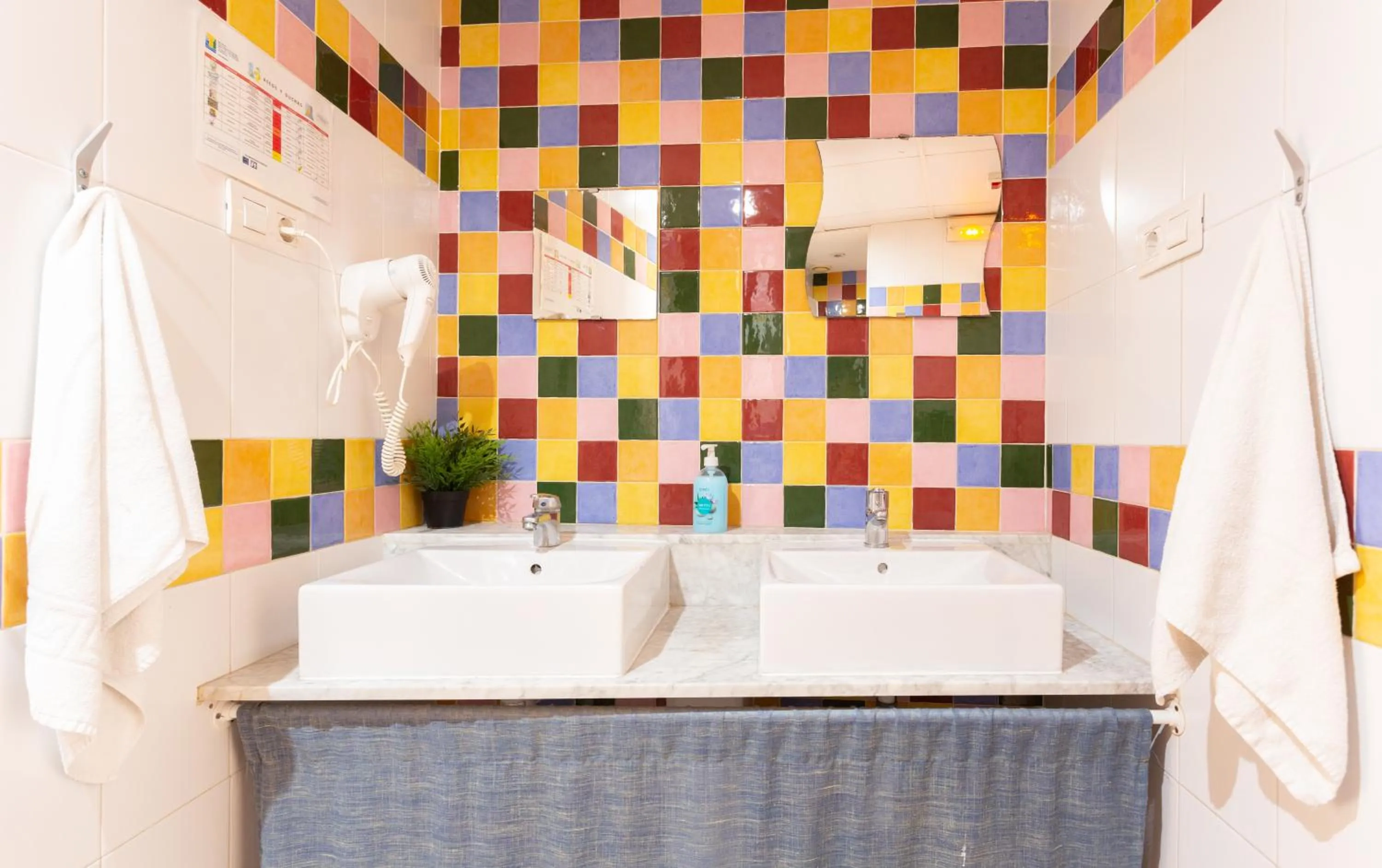 Bathroom in Mambo Tango