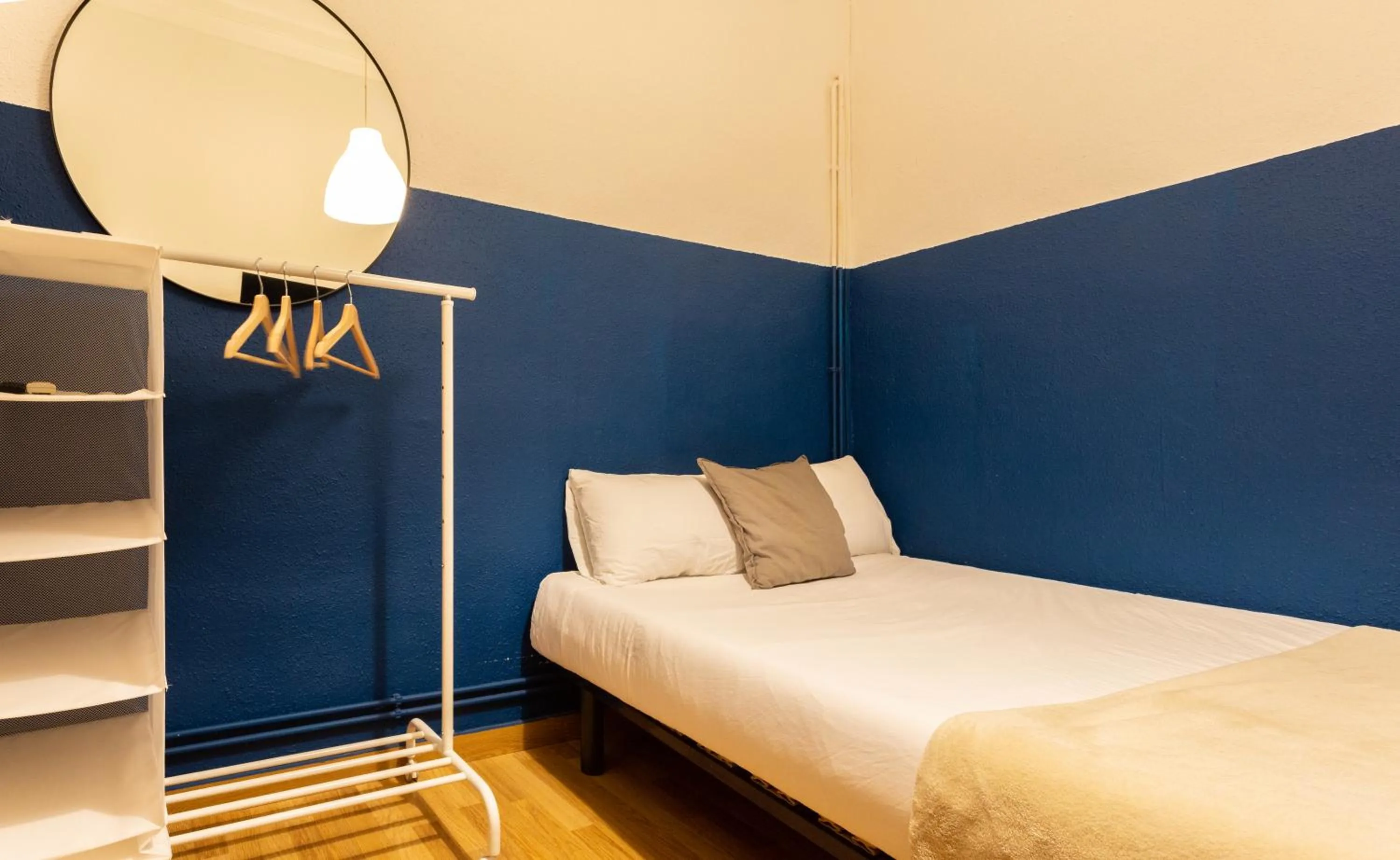 Bedroom, Bed in Mambo Tango